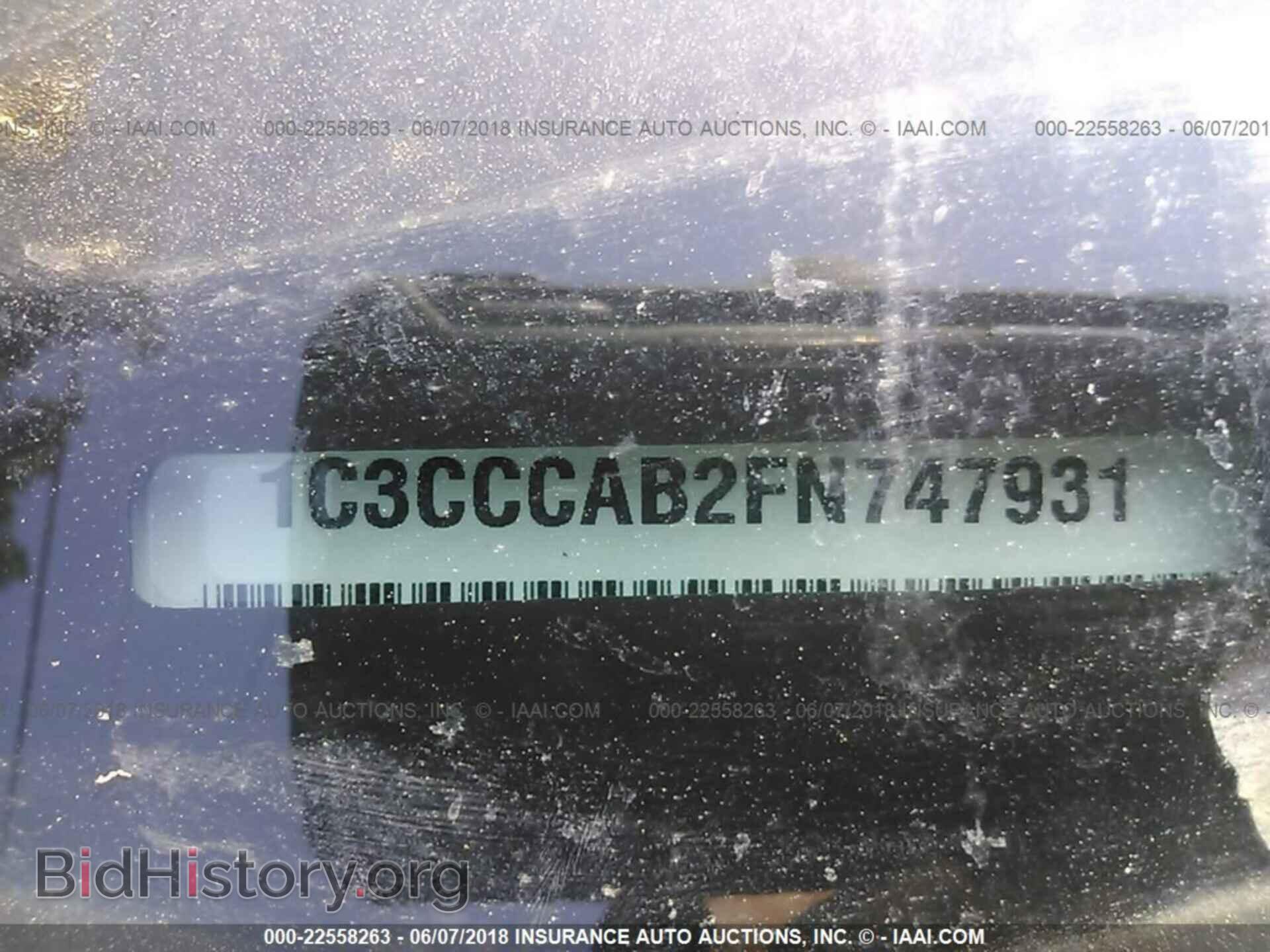 2015 Chrysler 200 - VIN: 1C3CCCAB2FN747931 - Photo 9