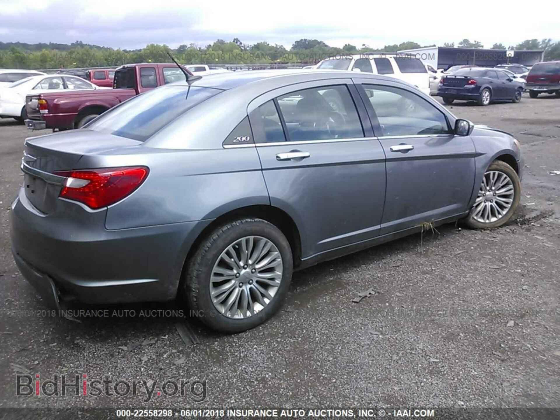 2011 Chrysler 200 - VIN: 1C3BC2FG5BN582008 - Фото 4