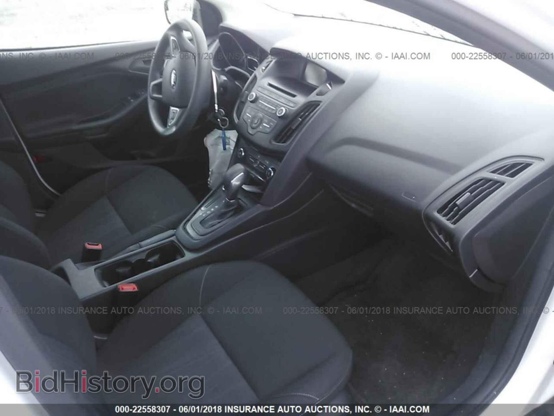 2015 Ford Focus - VIN: 1FADP3E28FL321712 - Photo 5