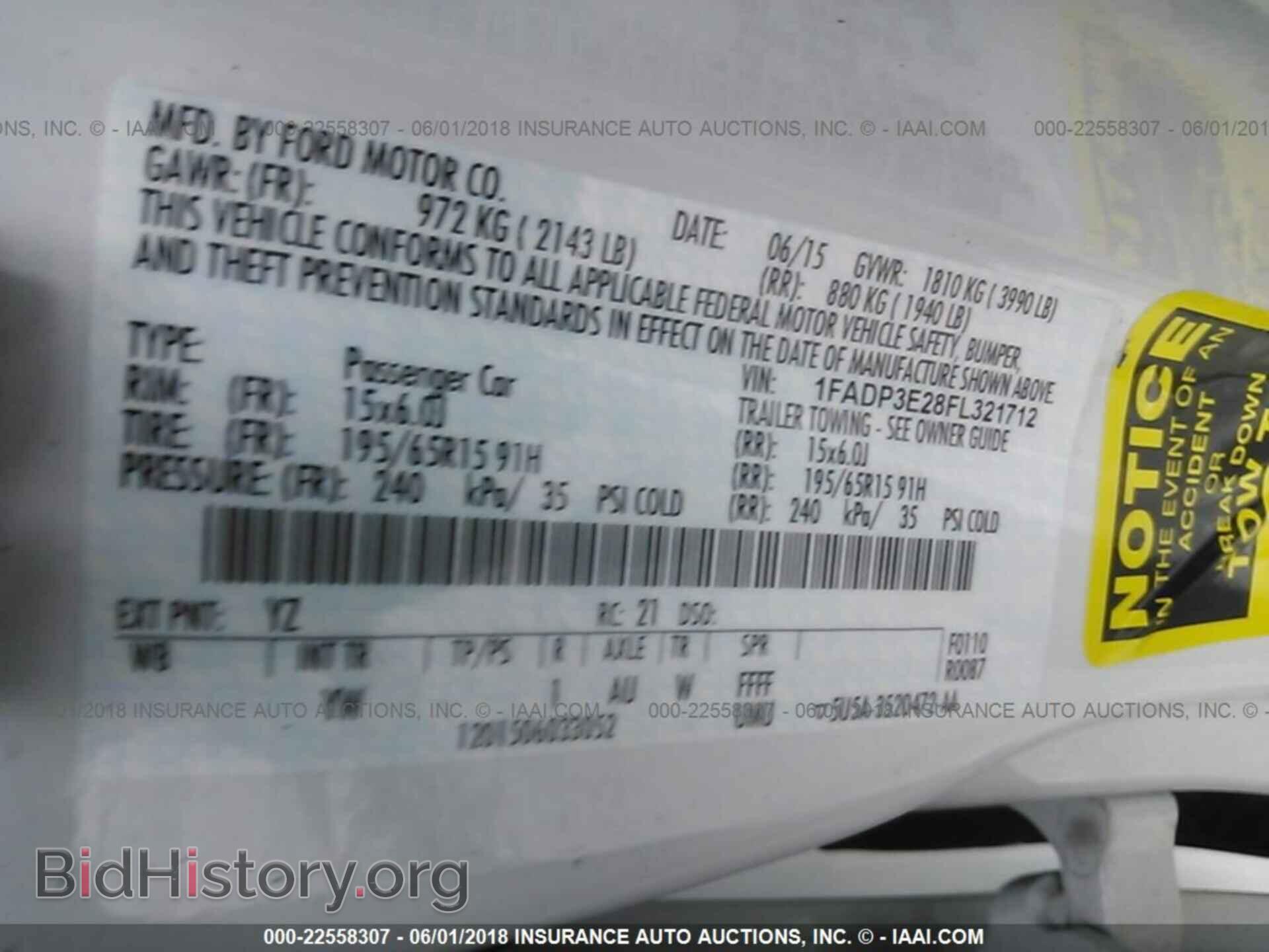 2015 Ford Focus - VIN: 1FADP3E28FL321712 - Photo 9