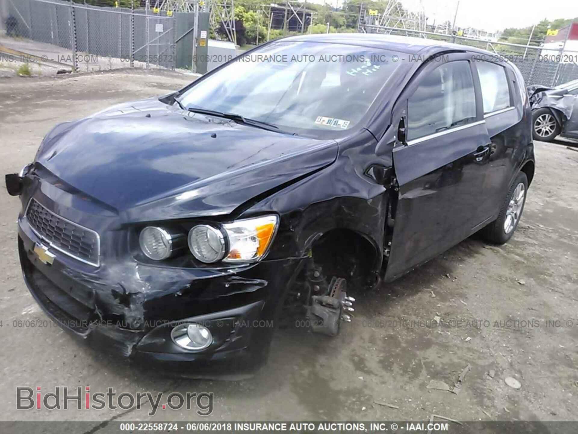 2012 Chevrolet Sonic - VIN: 1G1JC6SH0C4150584 - Фото 2