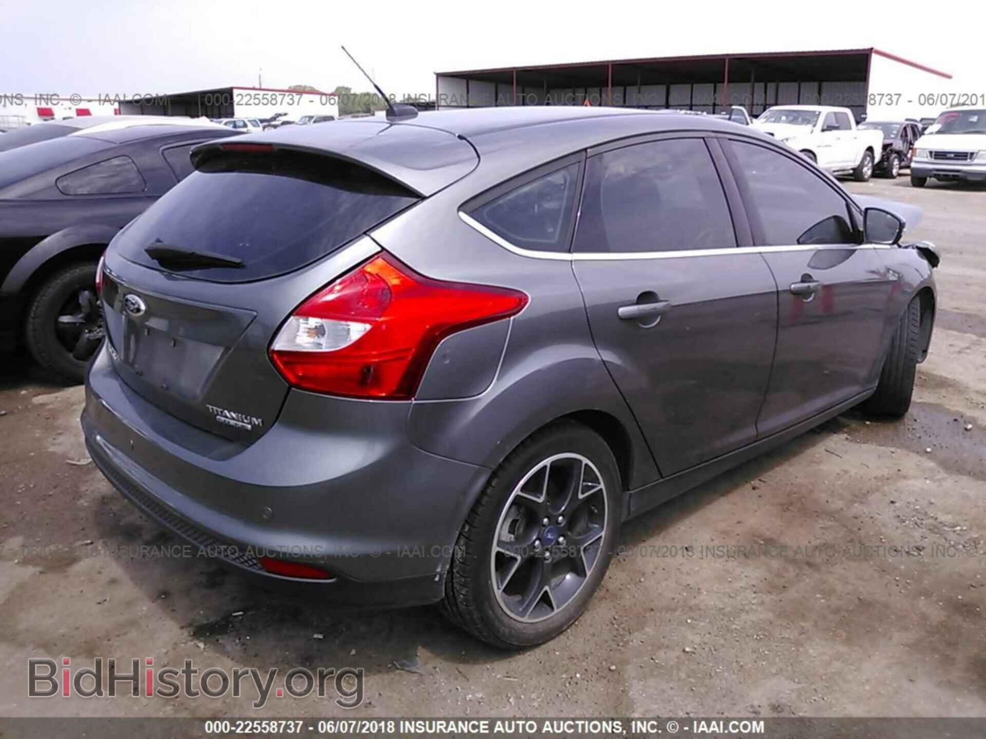 2012 Ford Focus - VIN: 1FAHP3N2XCL427561 - Photo 4