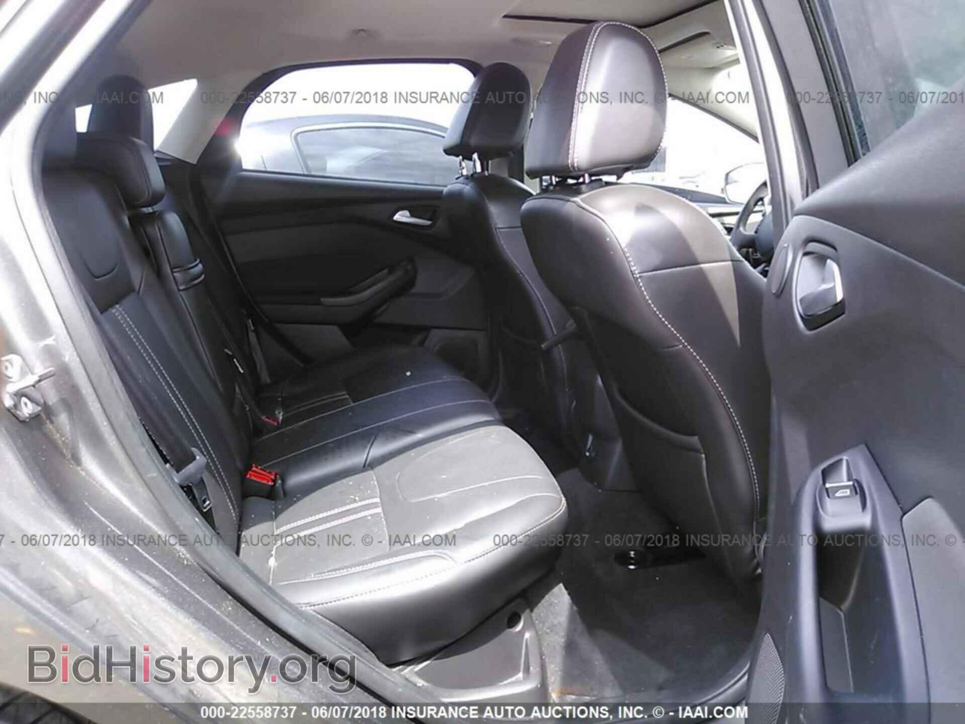 2012 Ford Focus - VIN: 1FAHP3N2XCL427561 - Photo 8