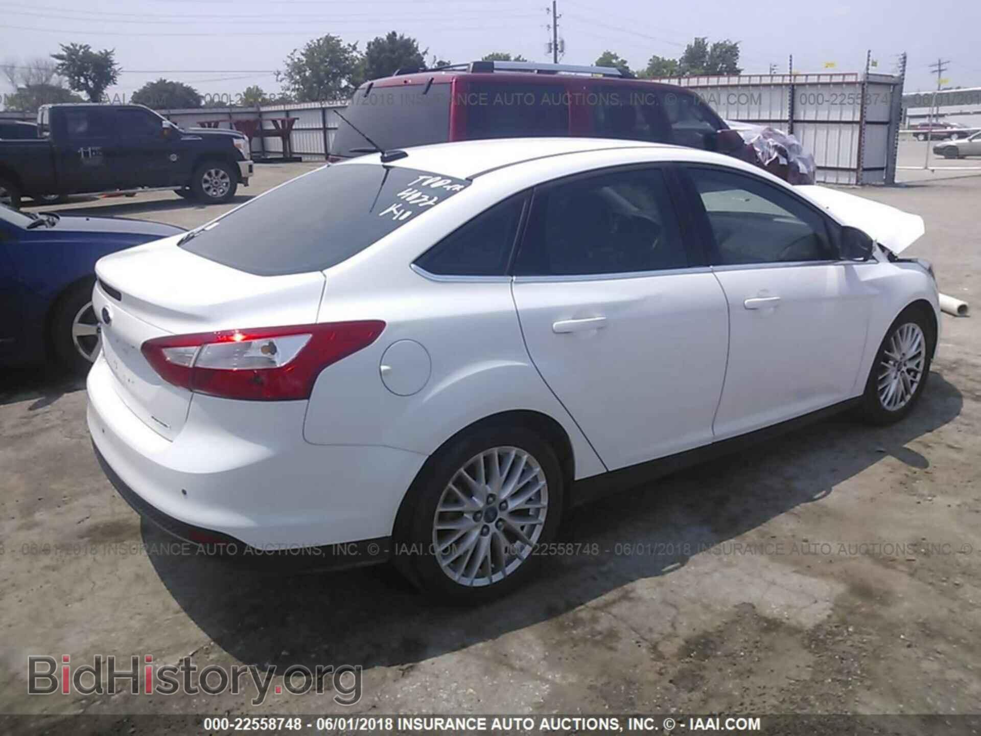 2012 Ford Focus - VIN: 1FAHP3H21CL355600 - Фото 4
