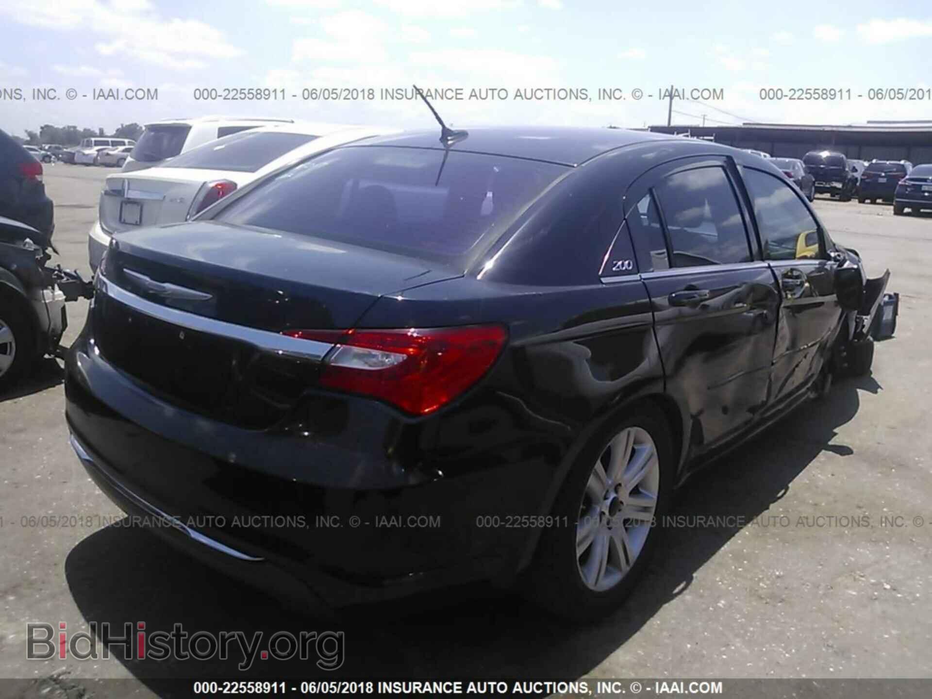 2012 Chrysler 200 - VIN: 1C3CCBAB8CN208395 - Фото 4