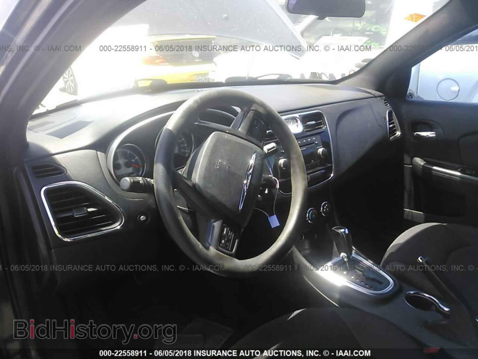 2012 Chrysler 200 - VIN: 1C3CCBAB8CN208395 - Фото 5