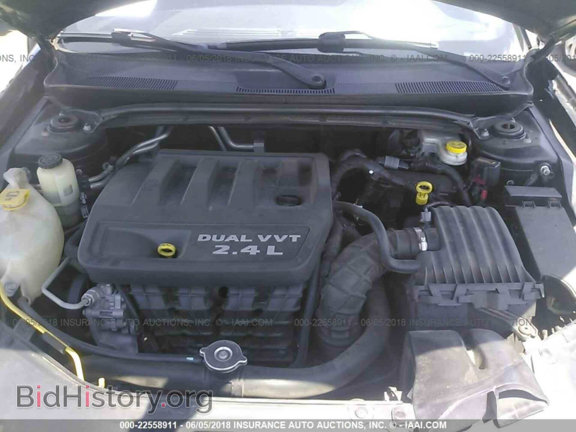 2012 Chrysler 200 - VIN: 1C3CCBAB8CN208395 - Фото 10