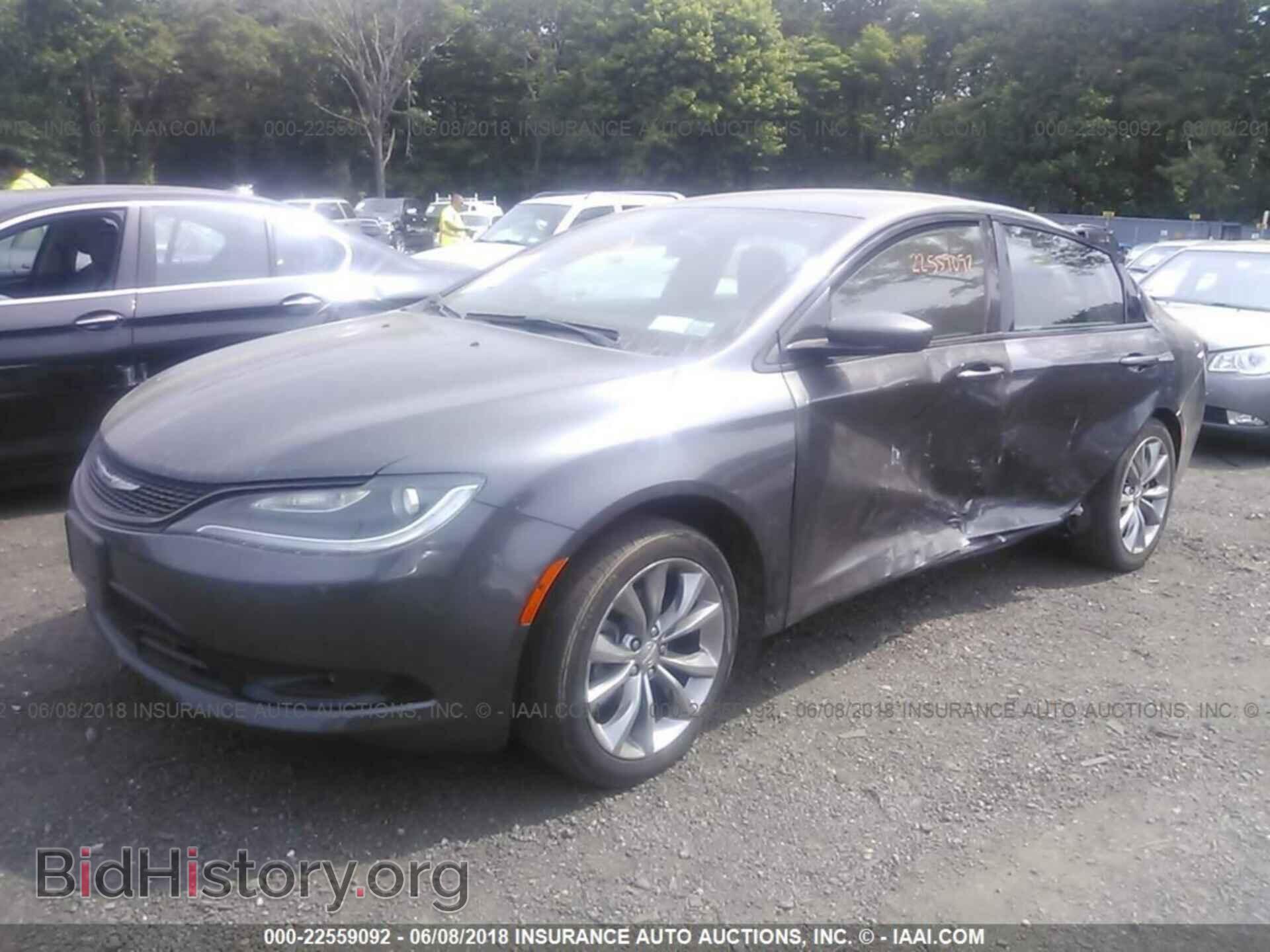 2015 Chrysler 200 - VIN: 1C3CCCBB3FN569798 - Фото 2
