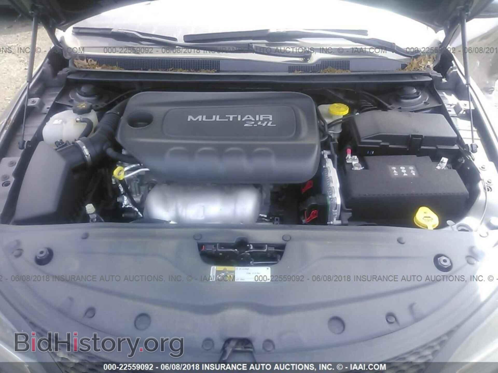 2015 Chrysler 200 - VIN: 1C3CCCBB3FN569798 - Фото 10