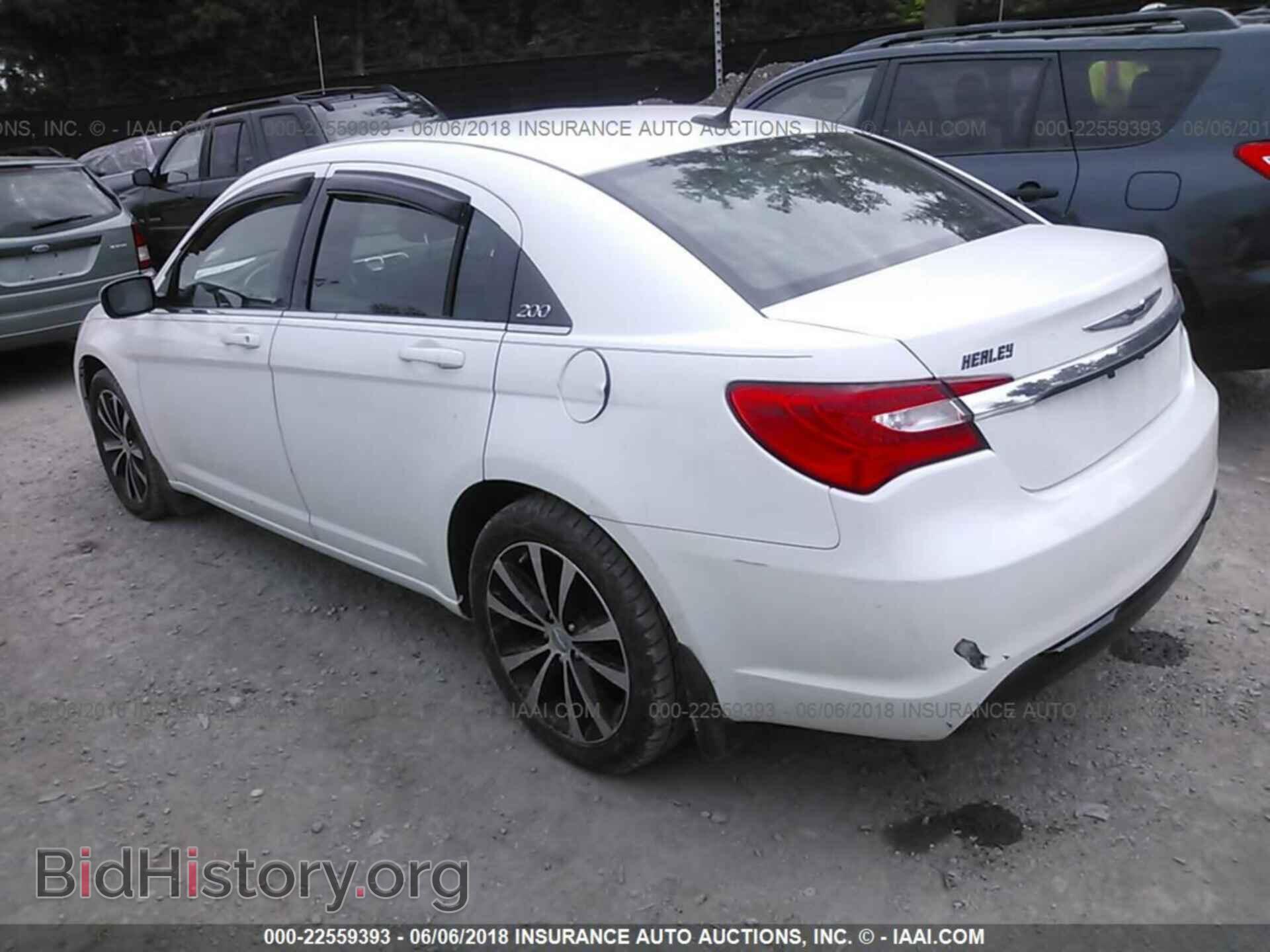 2012 Chrysler 200 - VIN: 1C3CCBBG5CN298230 - Фото 3