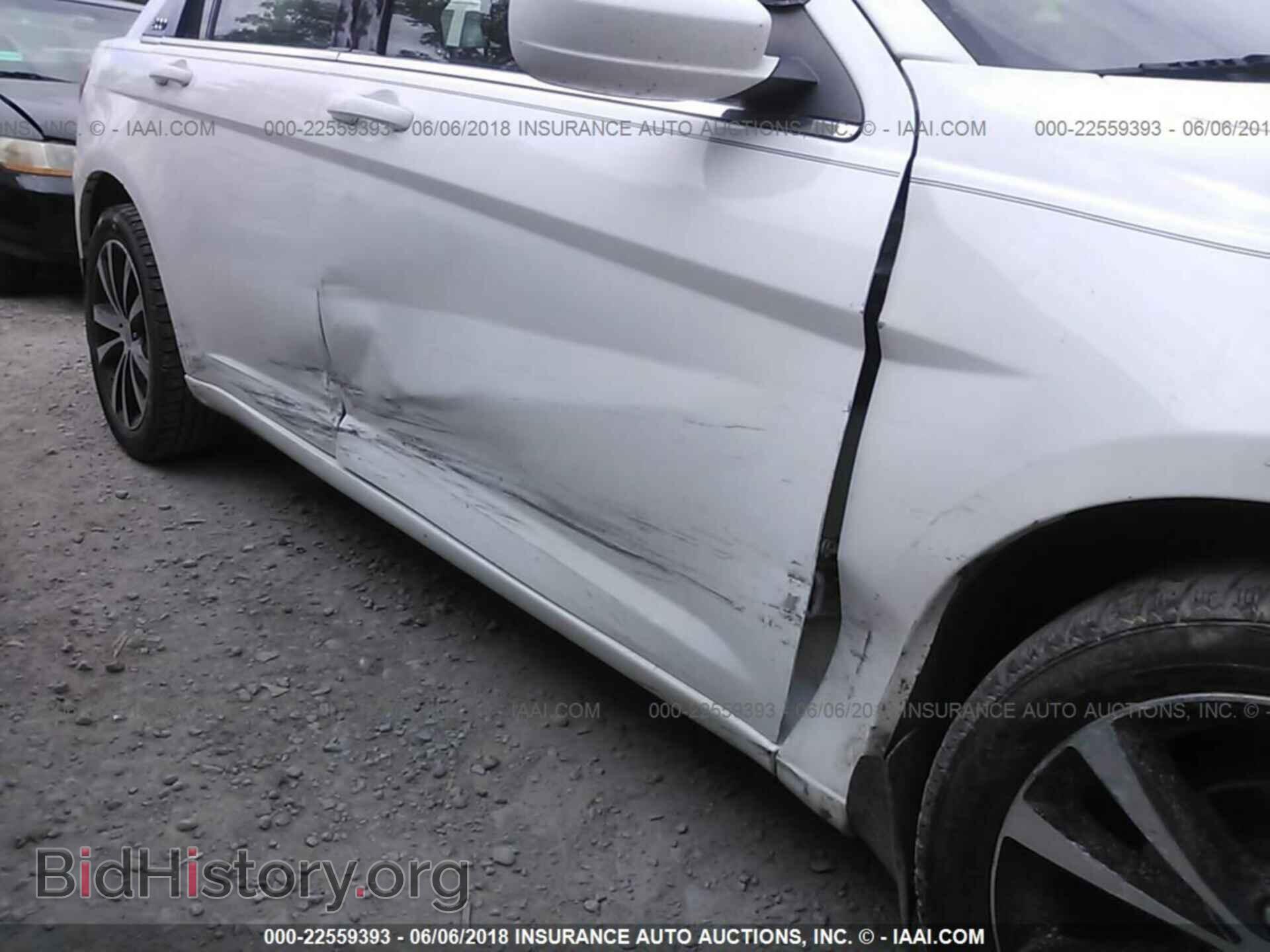 2012 Chrysler 200 - VIN: 1C3CCBBG5CN298230 - Фото 6