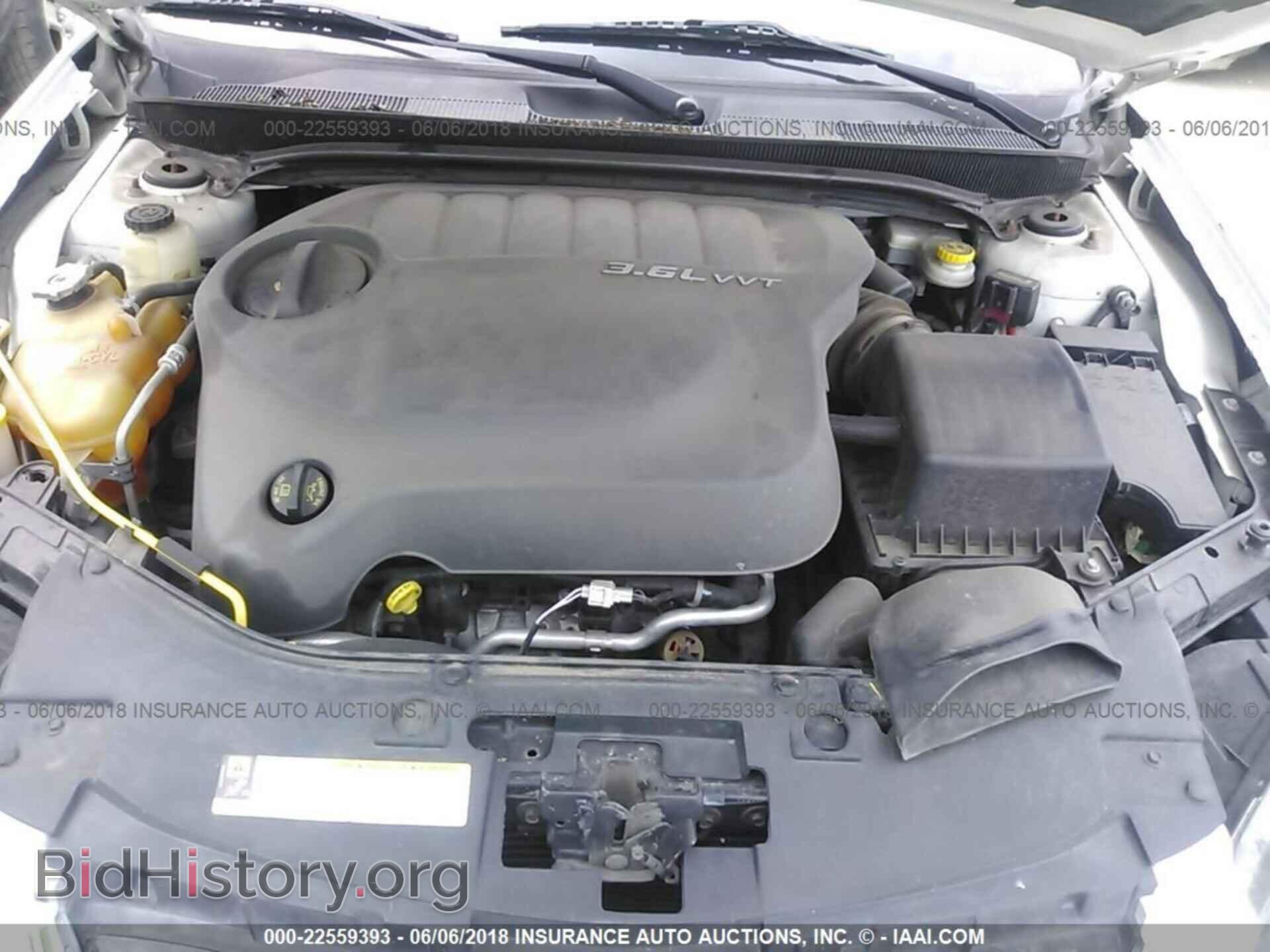 2012 Chrysler 200 - VIN: 1C3CCBBG5CN298230 - Фото 10
