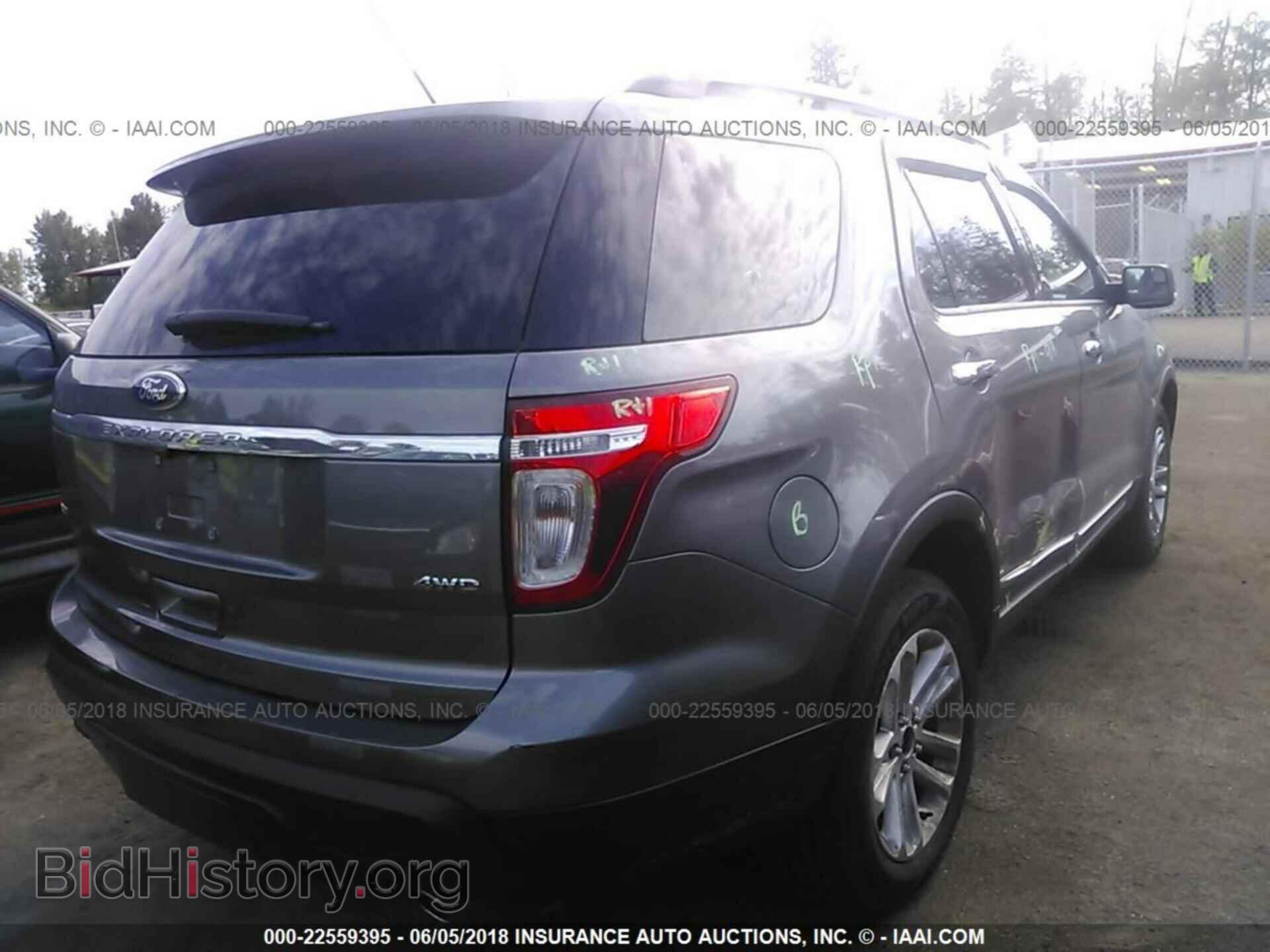 2013 Ford Explorer - VIN: 1FM5K8D84DGC09653 - Фото 4