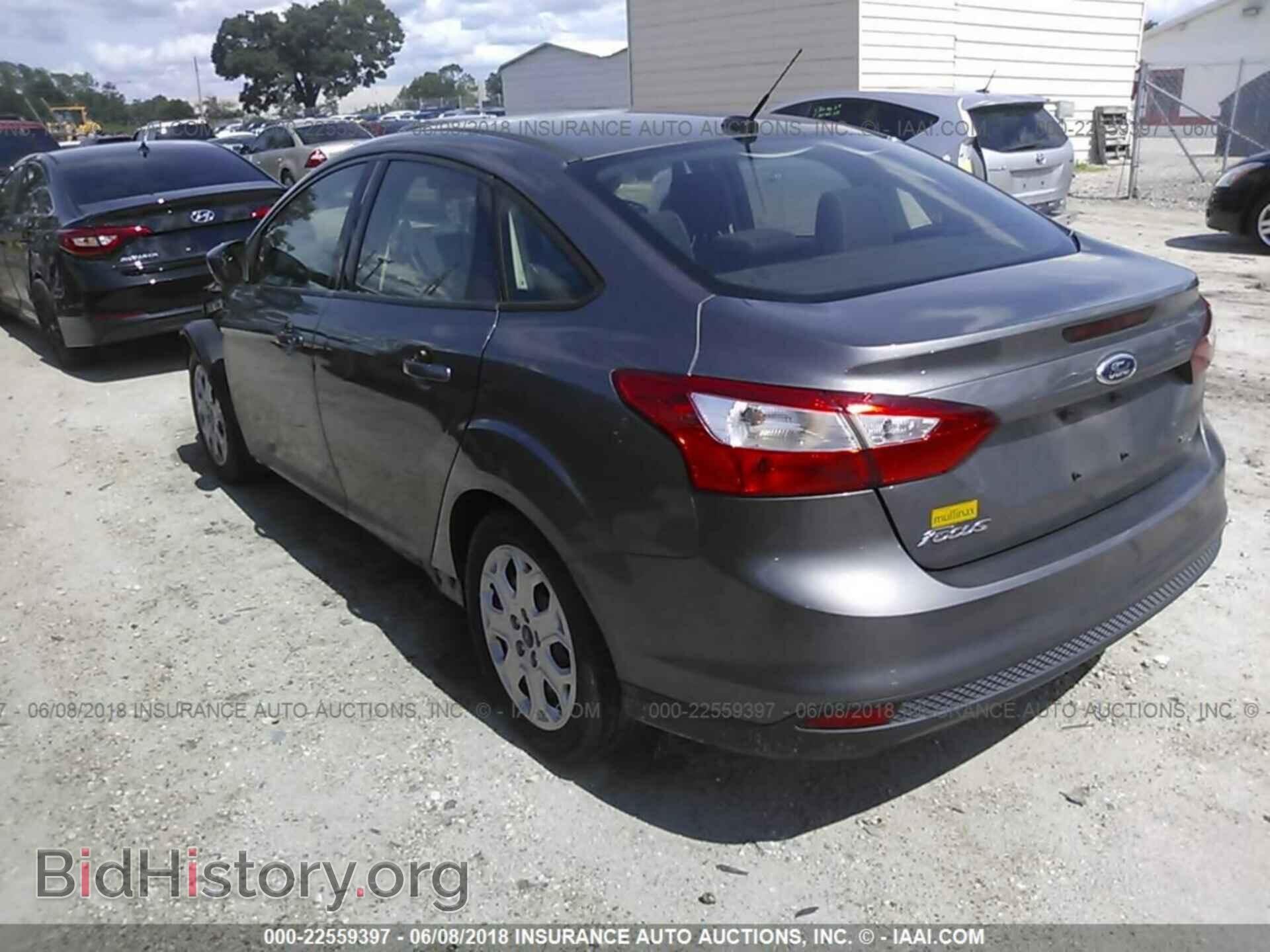 2012 Ford Focus - VIN: 1FAHP3F20CL179769 - Photo 3