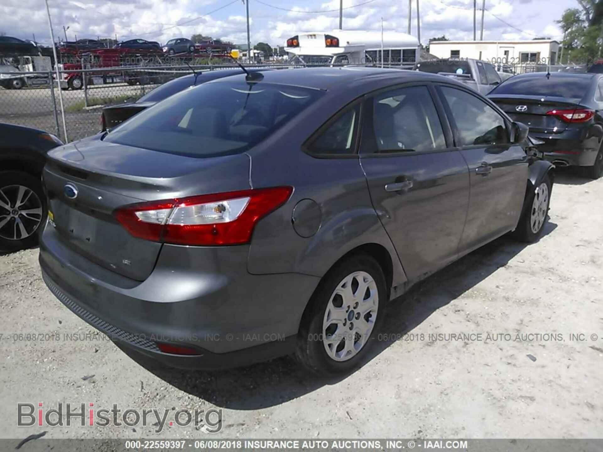 2012 Ford Focus - VIN: 1FAHP3F20CL179769 - Photo 4