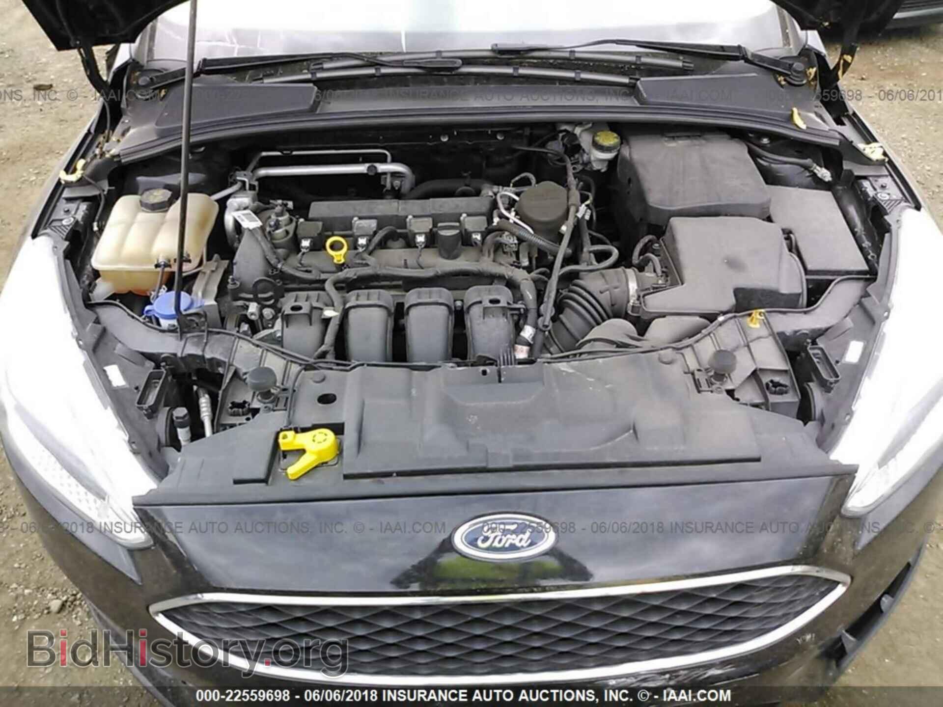 2016 Ford Focus - VIN: 1FADP3F29GL250603 - Photo 10