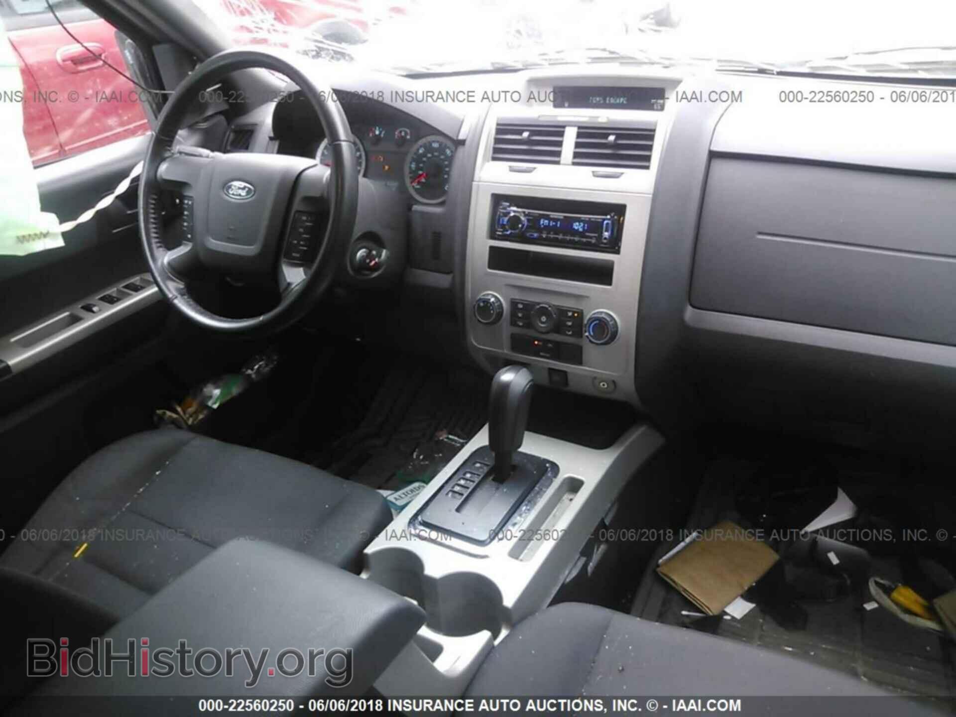2011 Ford Escape - VIN: 1FMCU9D72BKC38691 - Photo 5