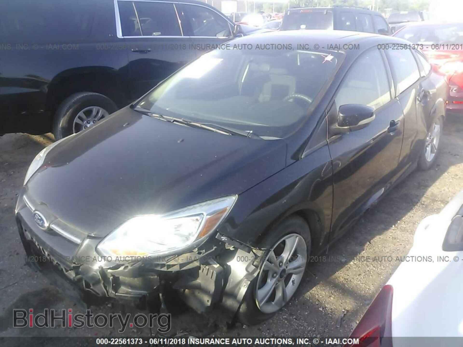2013 Ford Focus - VIN: 1FADP3F29DL353225 - Photo 2