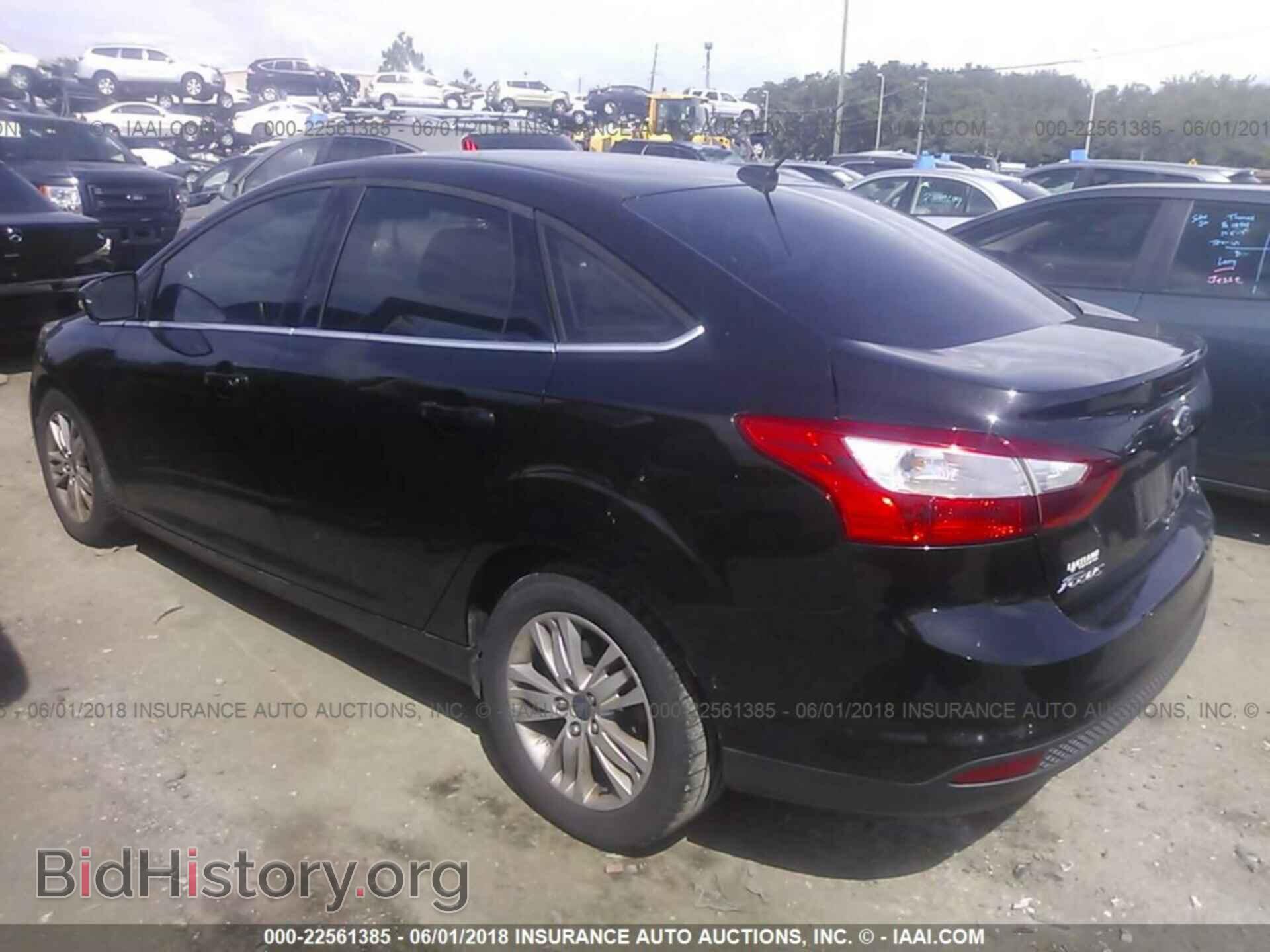 2012 Ford Focus - VIN: 1FAHP3H26CL397258 - Фото 3