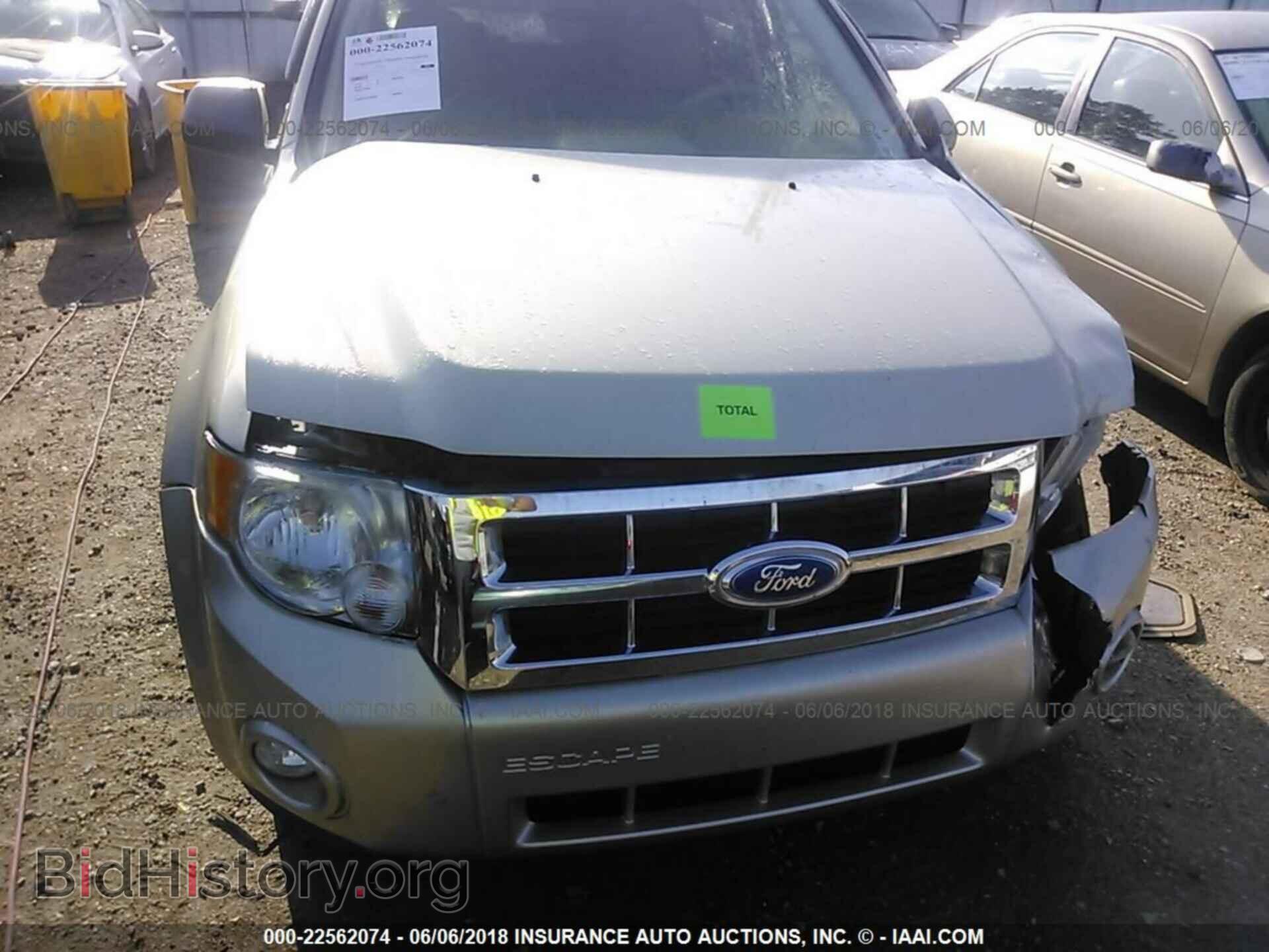 2011 Ford Escape - VIN: 1FMCU0DG5BKC08936 - Photo 6