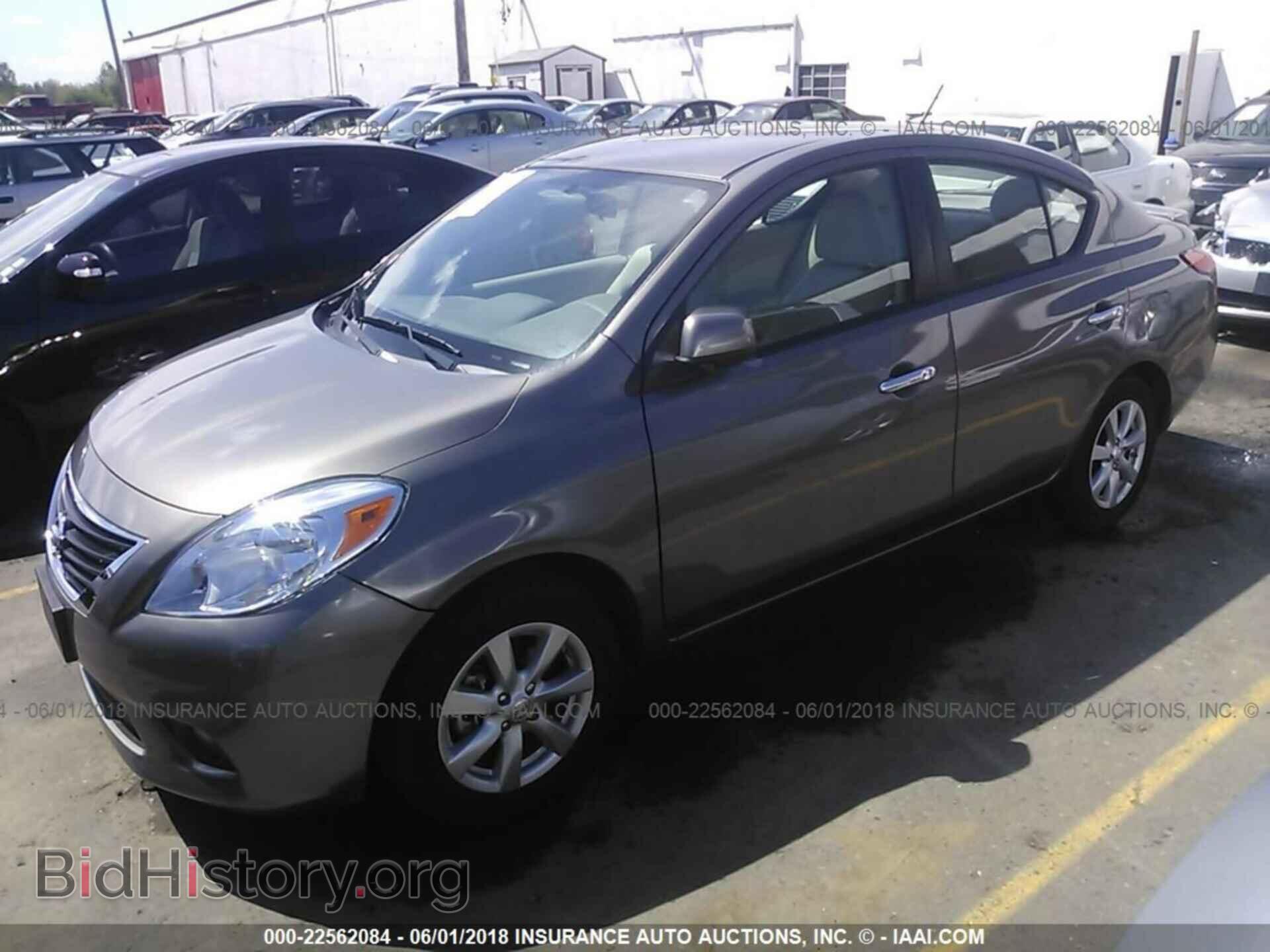 2013 Nissan Versa - VIN: 3N1CN7AP1DL832011 - Фото 2