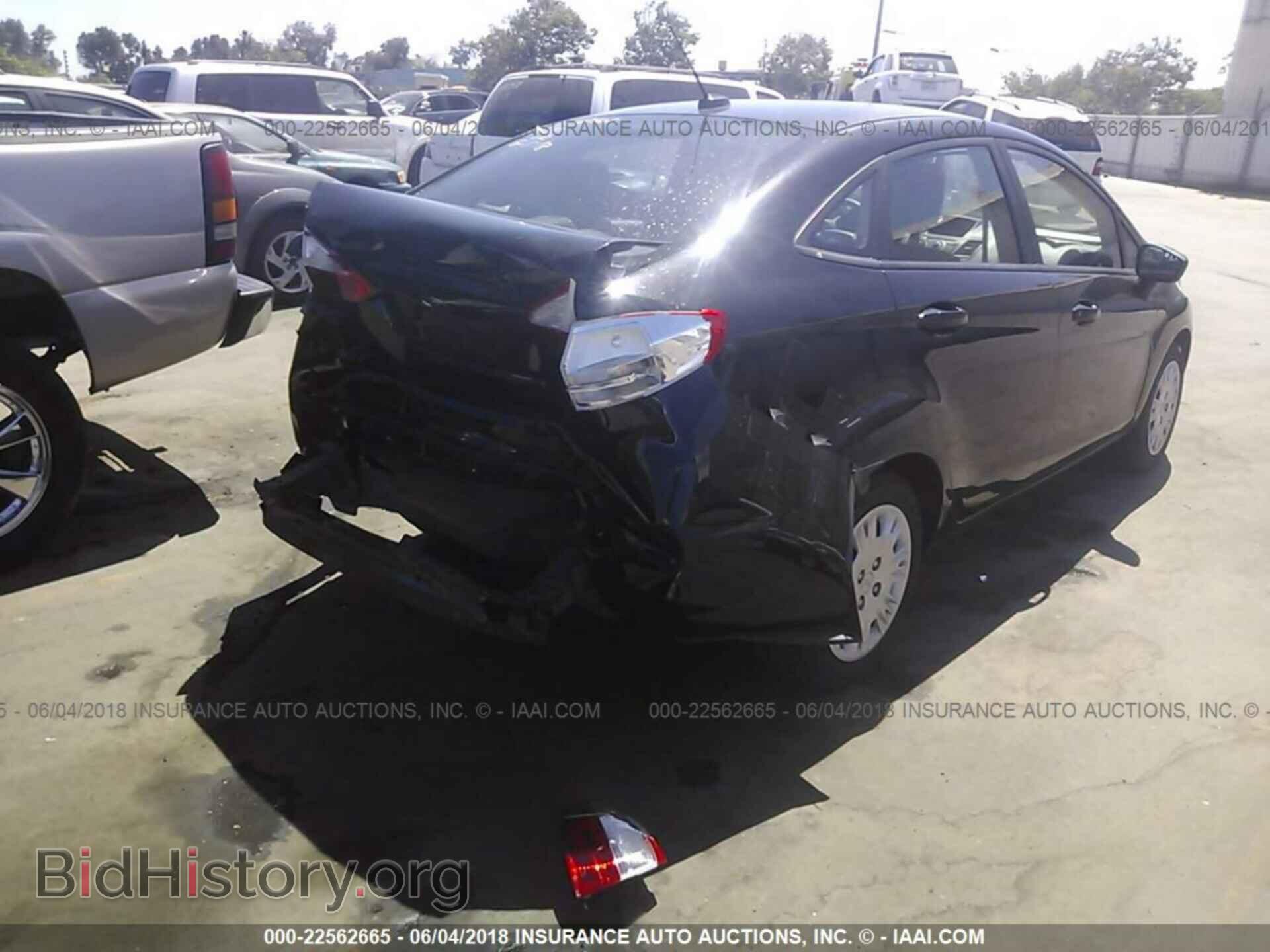 2015 Ford Fiesta - VIN: 3FADP4AJXFM179512 - Фото 4