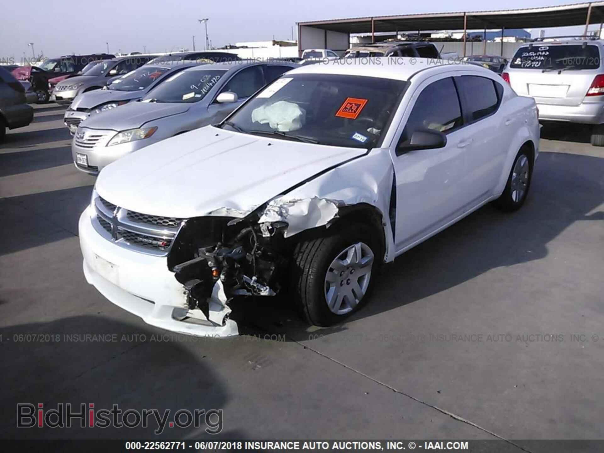 2013 Dodge Avenger - VIN: 1C3CDZAB7DN637356 - Photo 2