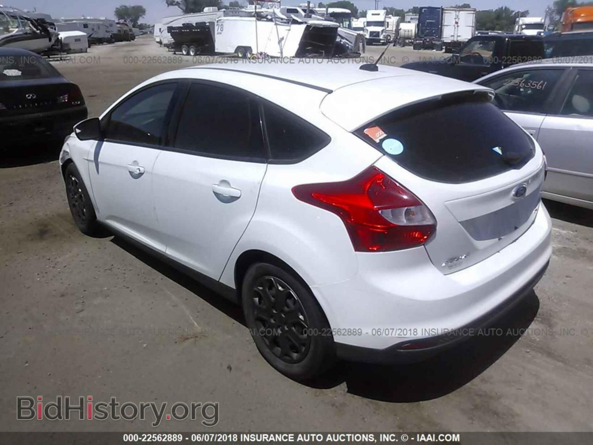 2012 Ford Focus - VIN: 1FAHP3K2XCL177582 - Photo 3
