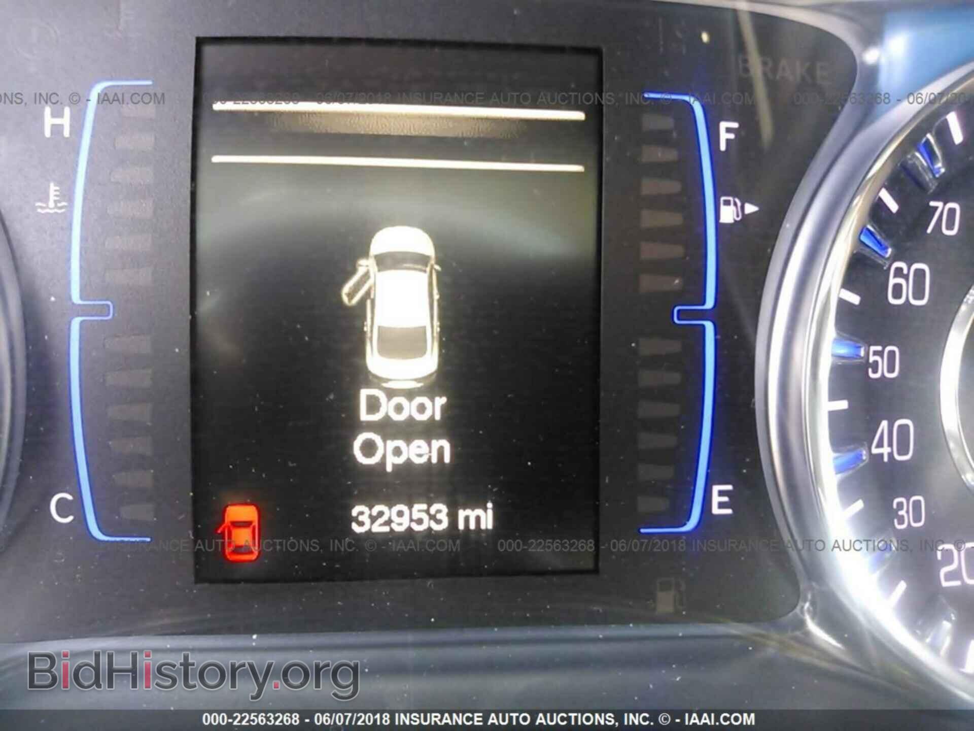 2016 Chrysler 200 - VIN: 1C3CCCAB7GN197580 - Фото 7