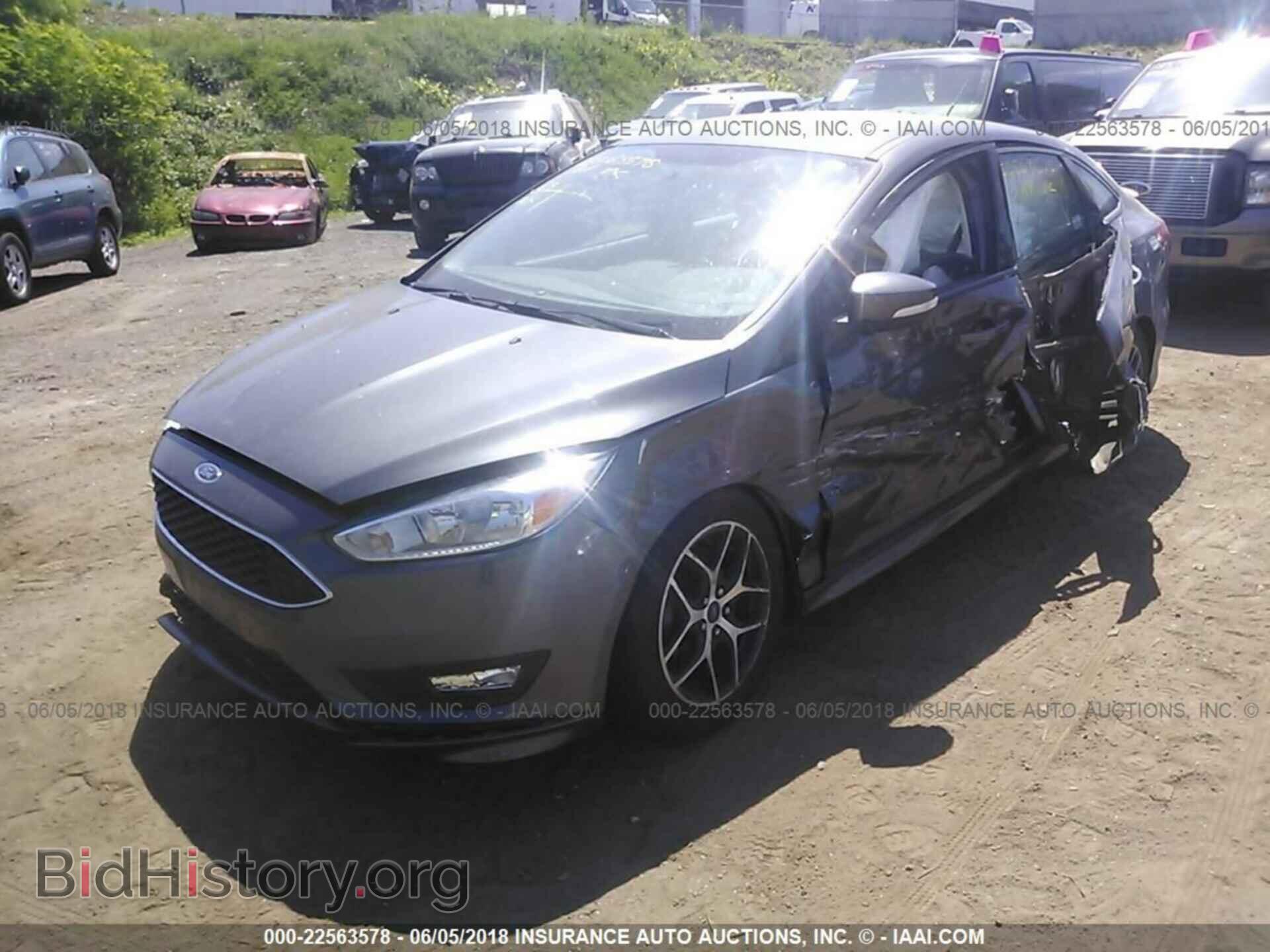 2015 Ford Focus - VIN: 1FADP3FE6FL380105 - Photo 2