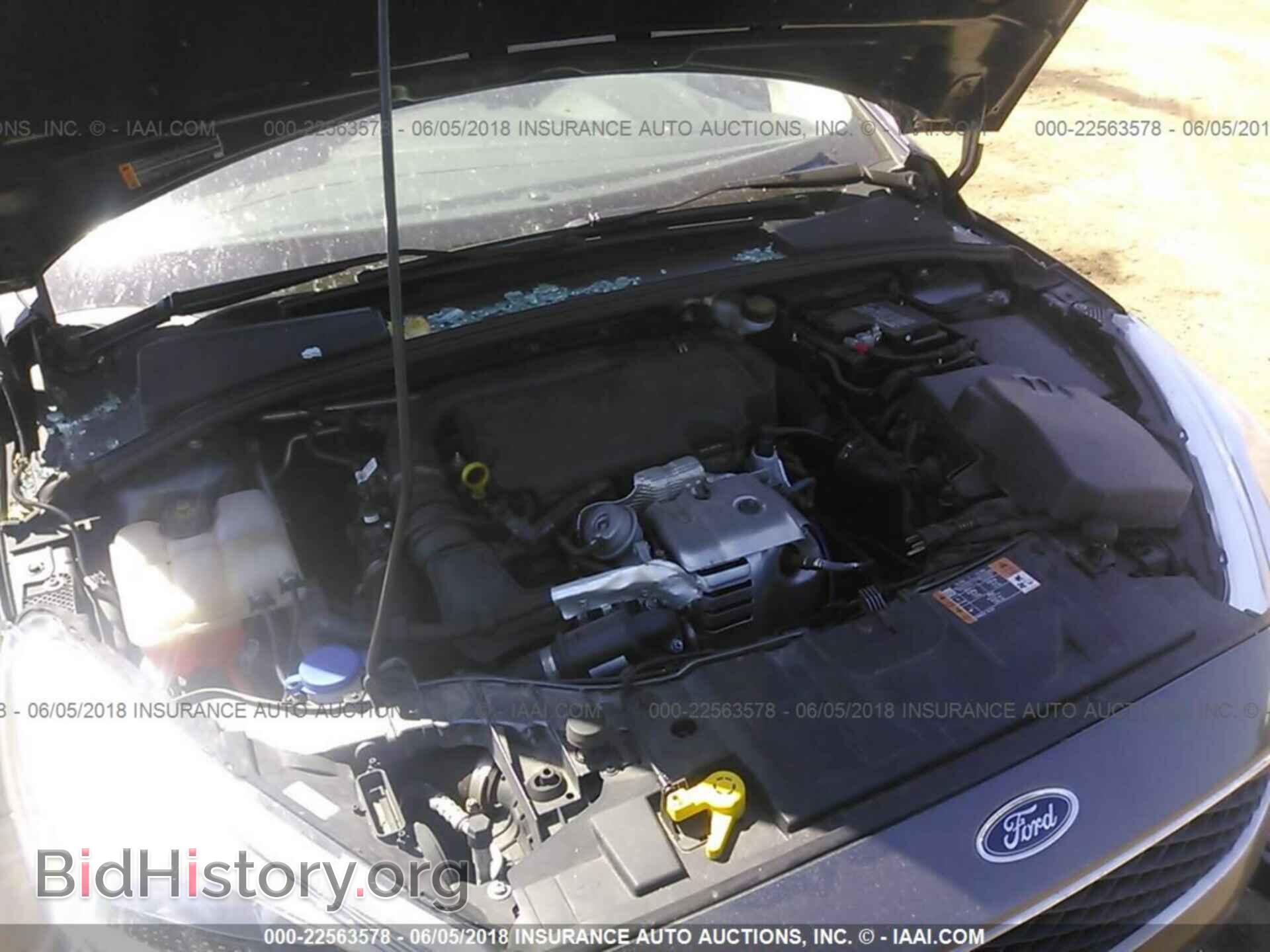 2015 Ford Focus - VIN: 1FADP3FE6FL380105 - Photo 10