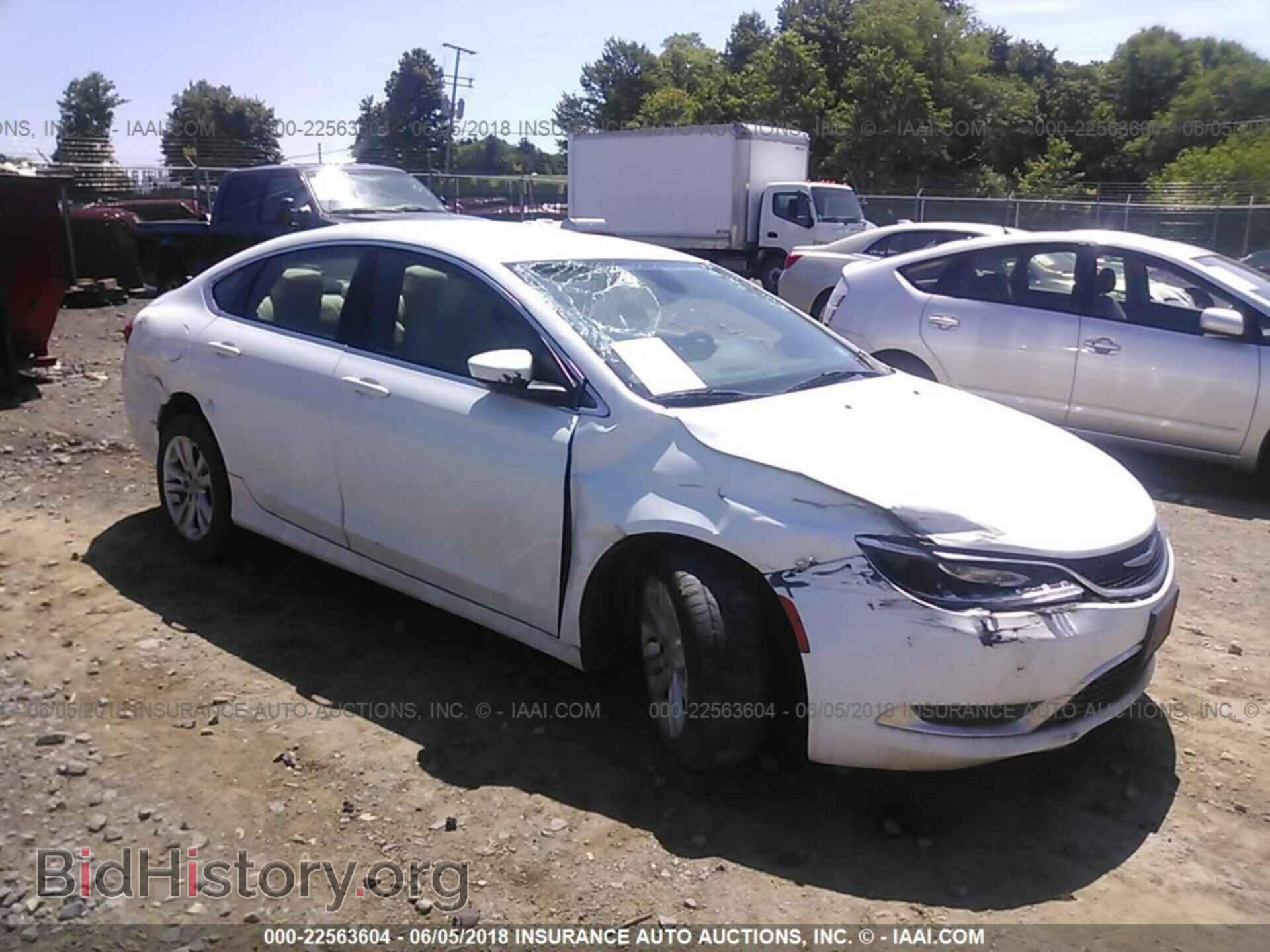 Photo 1C3CCCAB2FN705212 - Chrysler 200 2015