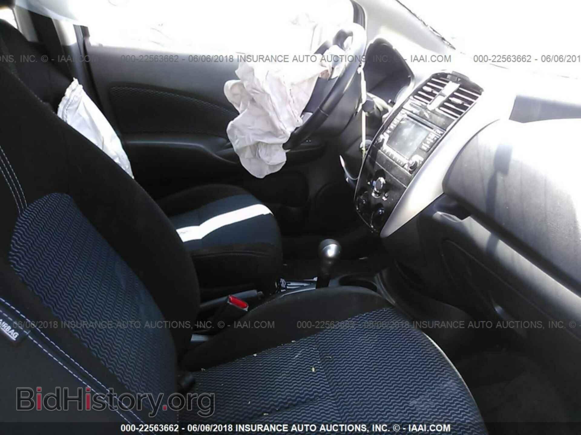 2016 Nissan Versa note - VIN: 3N1CE2CP9GL357101 - Photo 5