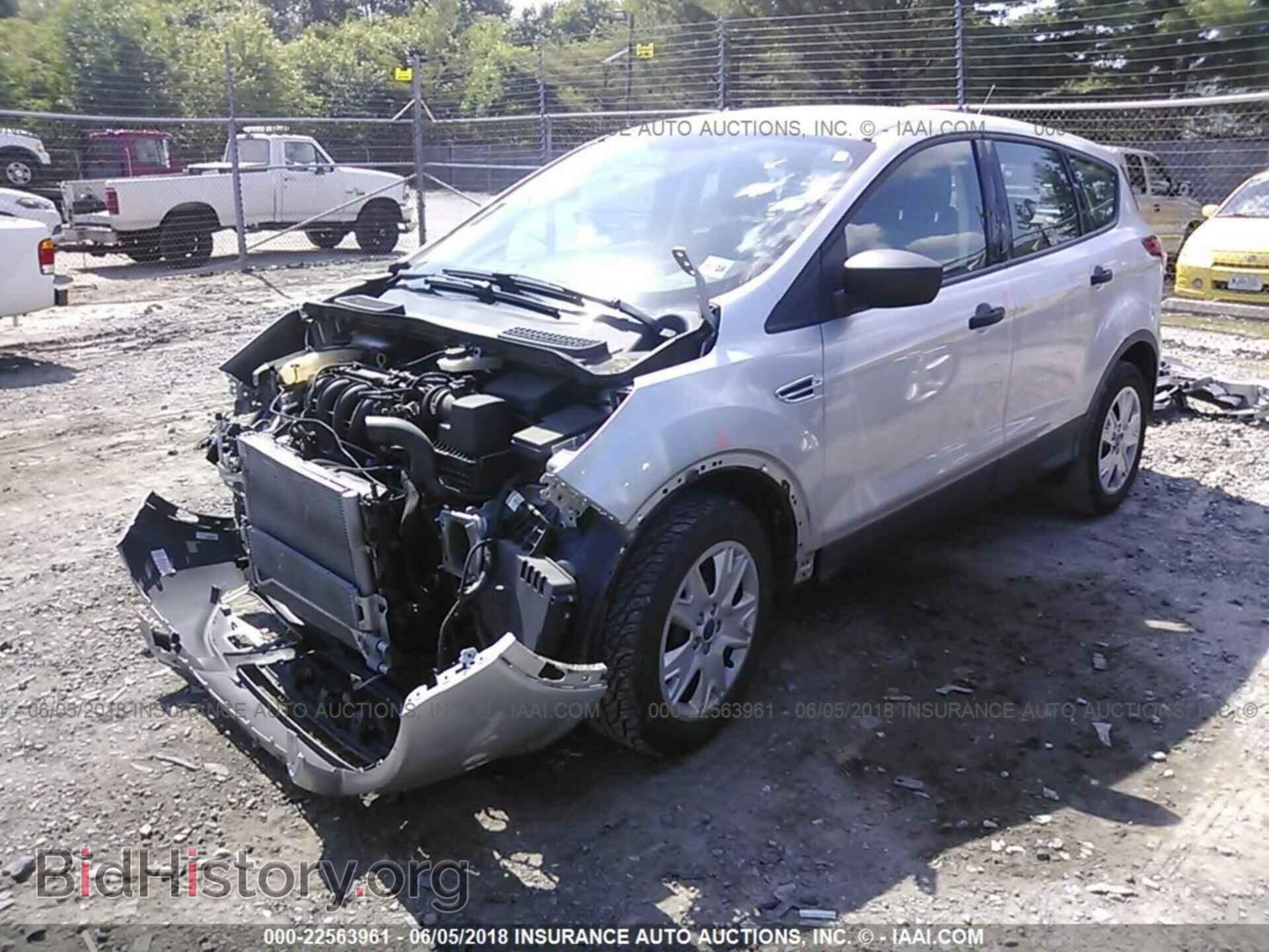 2013 Ford Escape - VIN: 1FMCU0F73DUB76783 - Photo 2