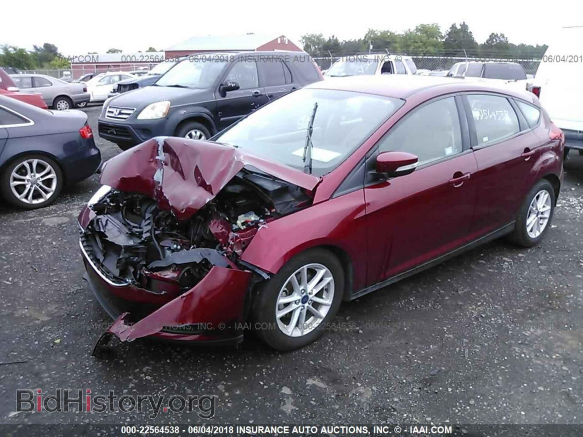 2017 Ford Focus - VIN: 1FADP3K25HL215886 - Photo 2