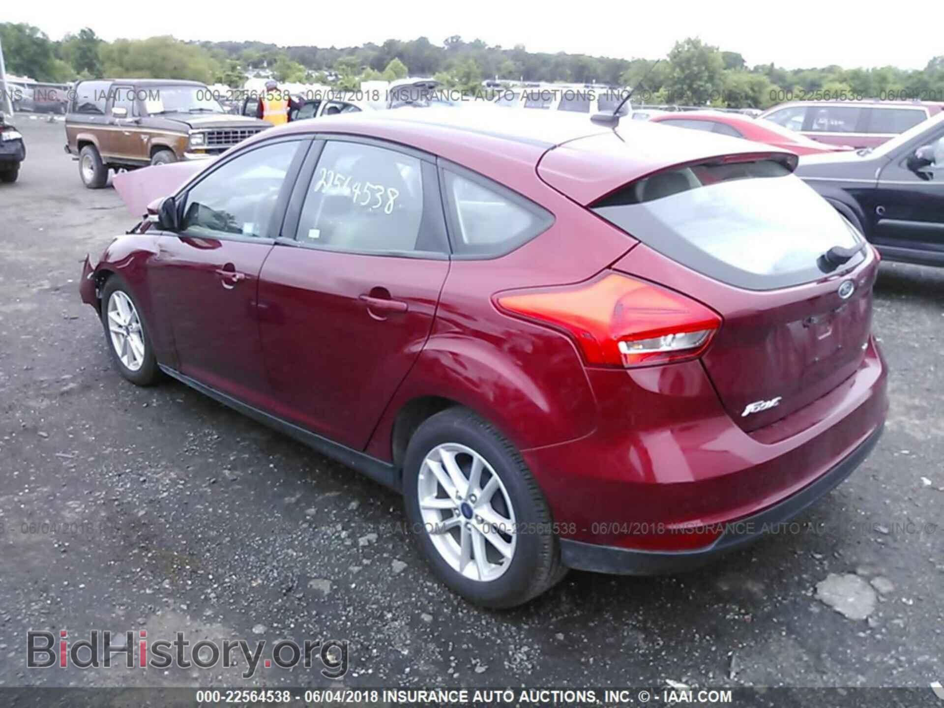 2017 Ford Focus - VIN: 1FADP3K25HL215886 - Photo 3