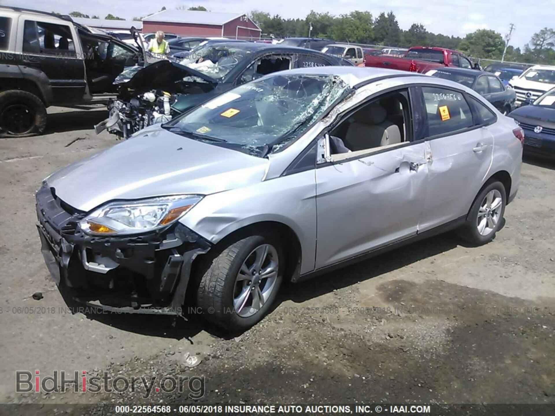 2013 Ford Focus - VIN: 1FADP3F25DL218016 - Photo 2