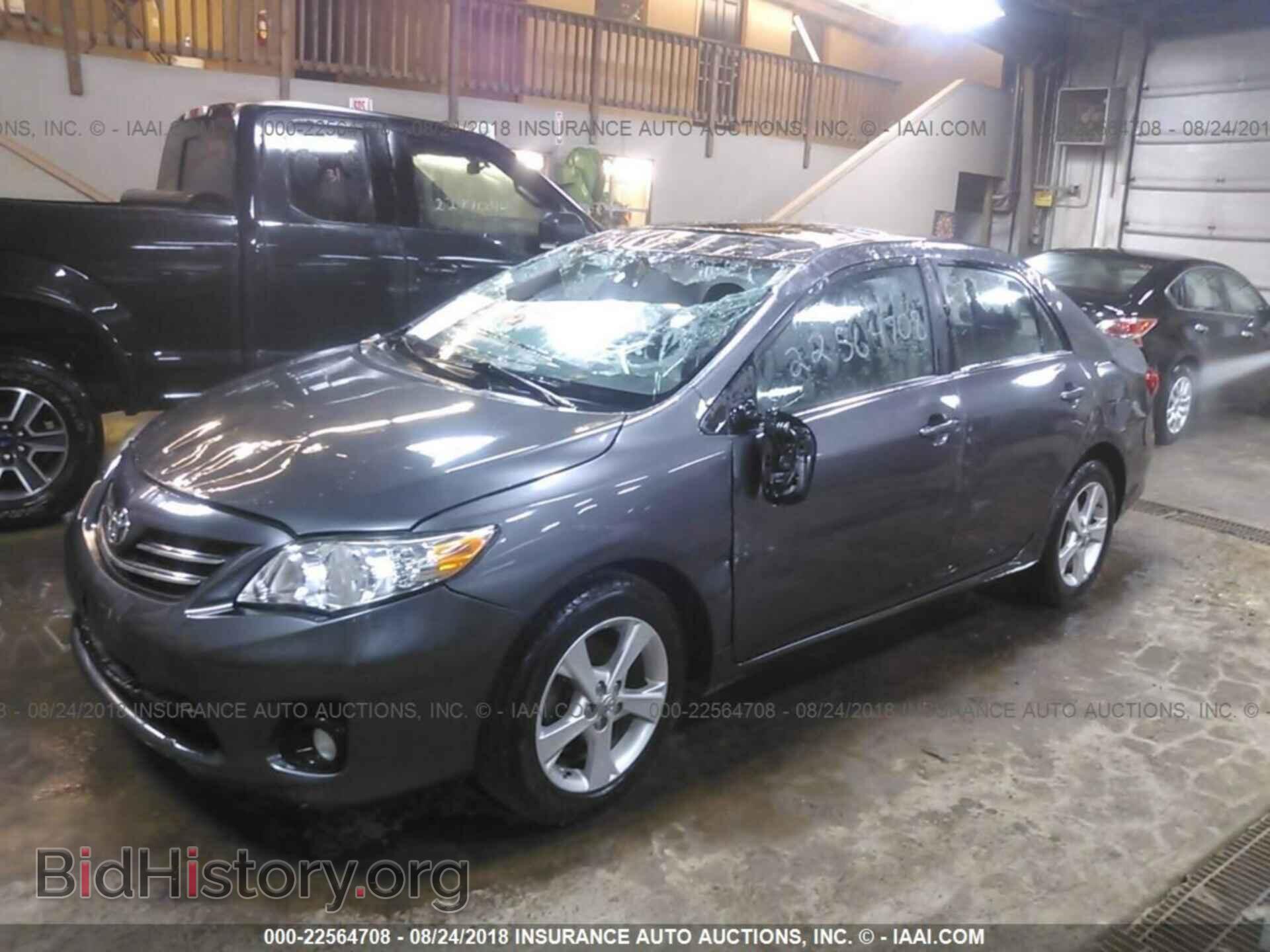 2013 Toyota Corolla - VIN: 5YFBU4EE8DP213833 - Photo 2