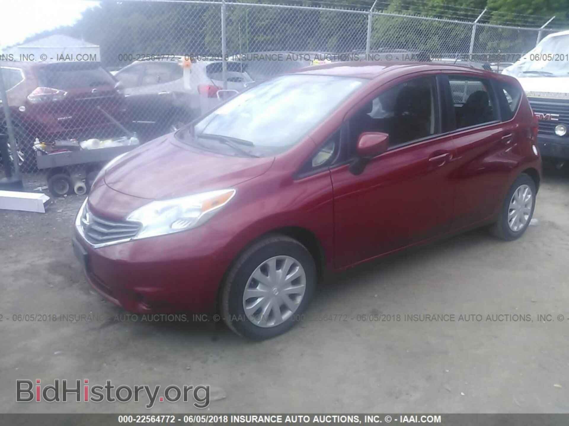 2015 Nissan Versa note - VIN: 3N1CE2CP0FL421377 - Фото 2