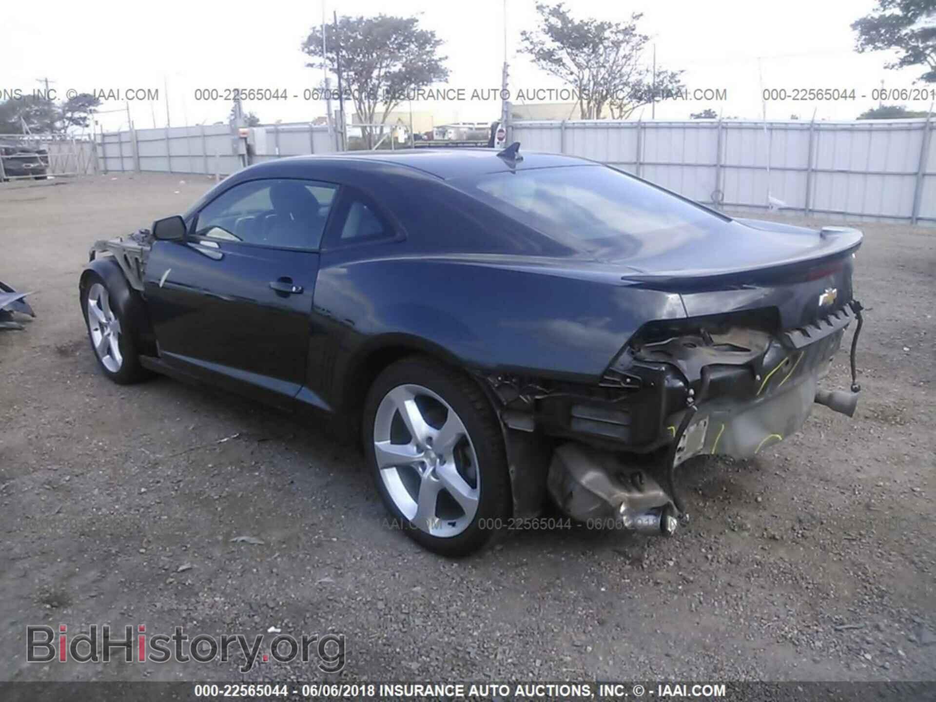 2015 Chevrolet Camaro - VIN: 2G1FD1E30F9243564 - Photo 3