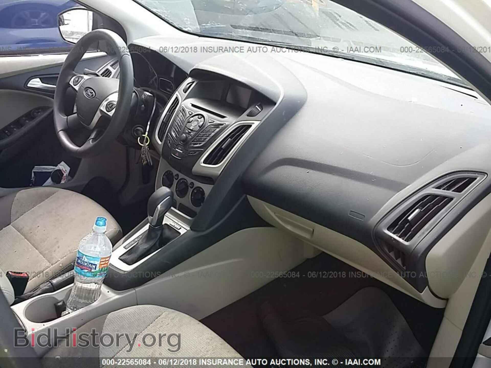 2014 Ford Focus - VIN: 1FADP3F29EL398828 - Photo 5