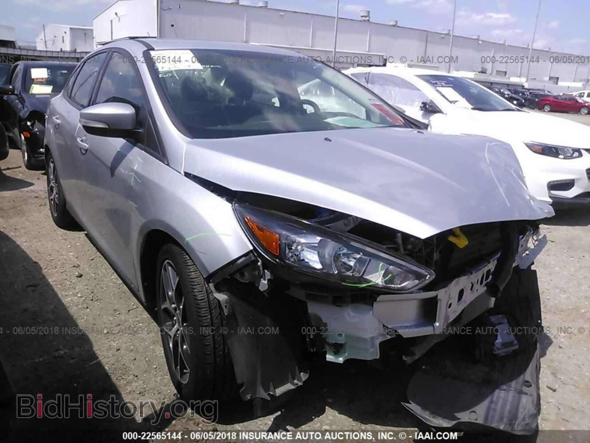 Photo 1FADP3H28HL318632 - Ford Focus 2017