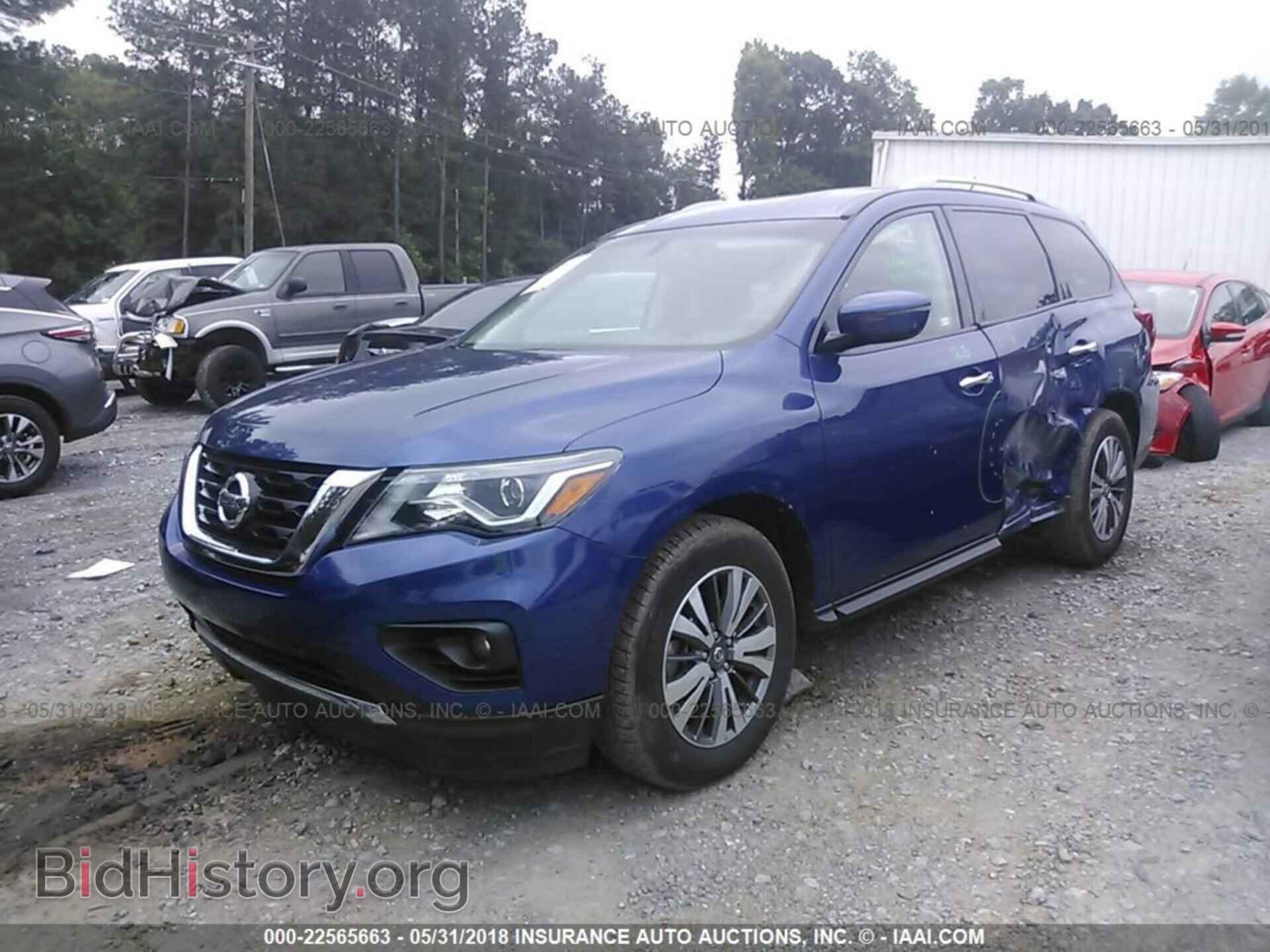 2017 Nissan Pathfinder - VIN: 5N1DR2MM5HC683271 - Фото 2