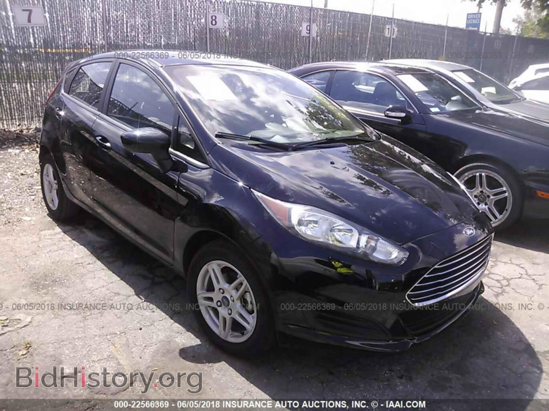 Photo 3FADP4EJ8HM129494 - Ford Fiesta 2017