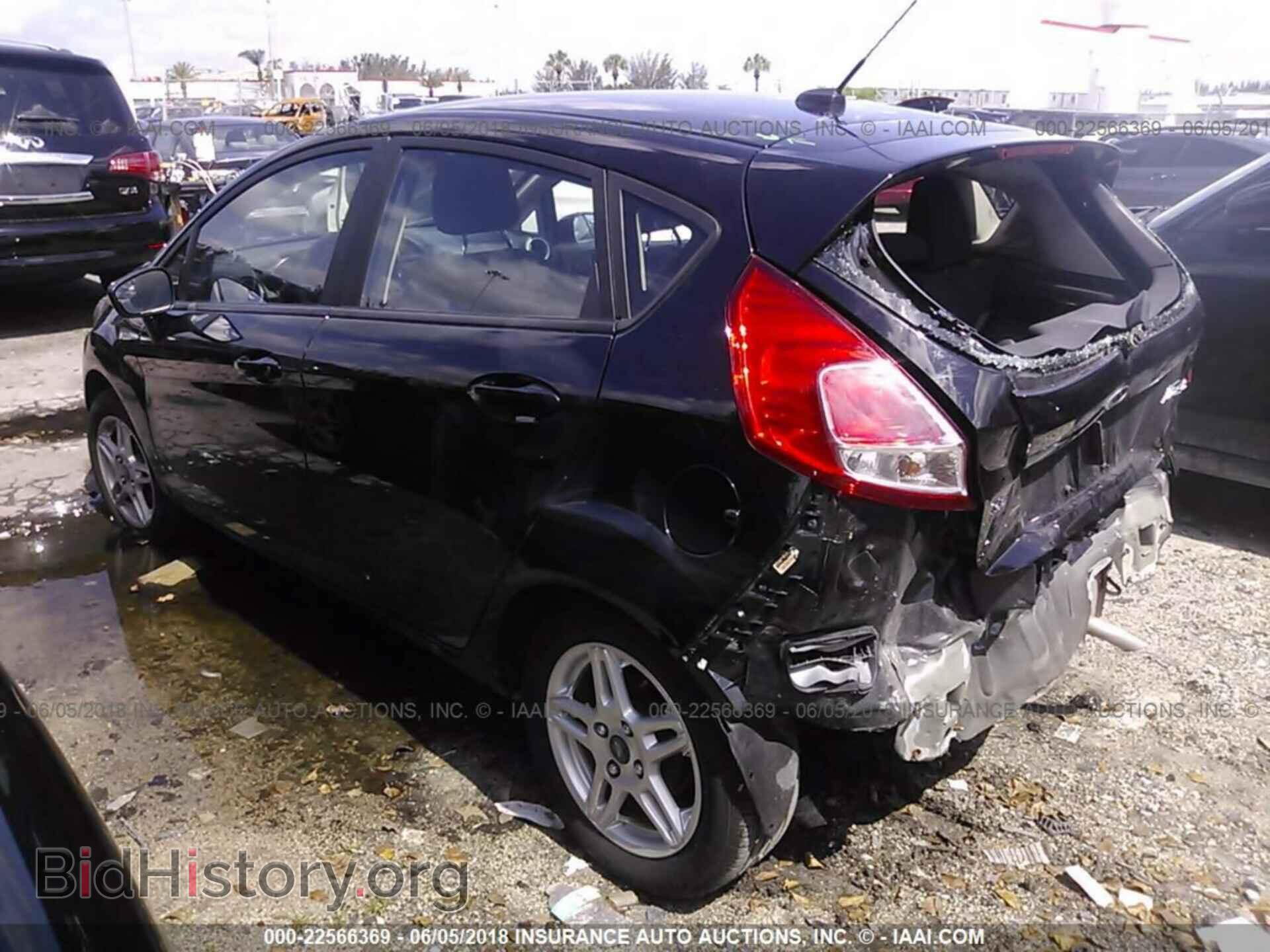 2017 Ford Fiesta - VIN: 3FADP4EJ8HM129494 - Photo 3