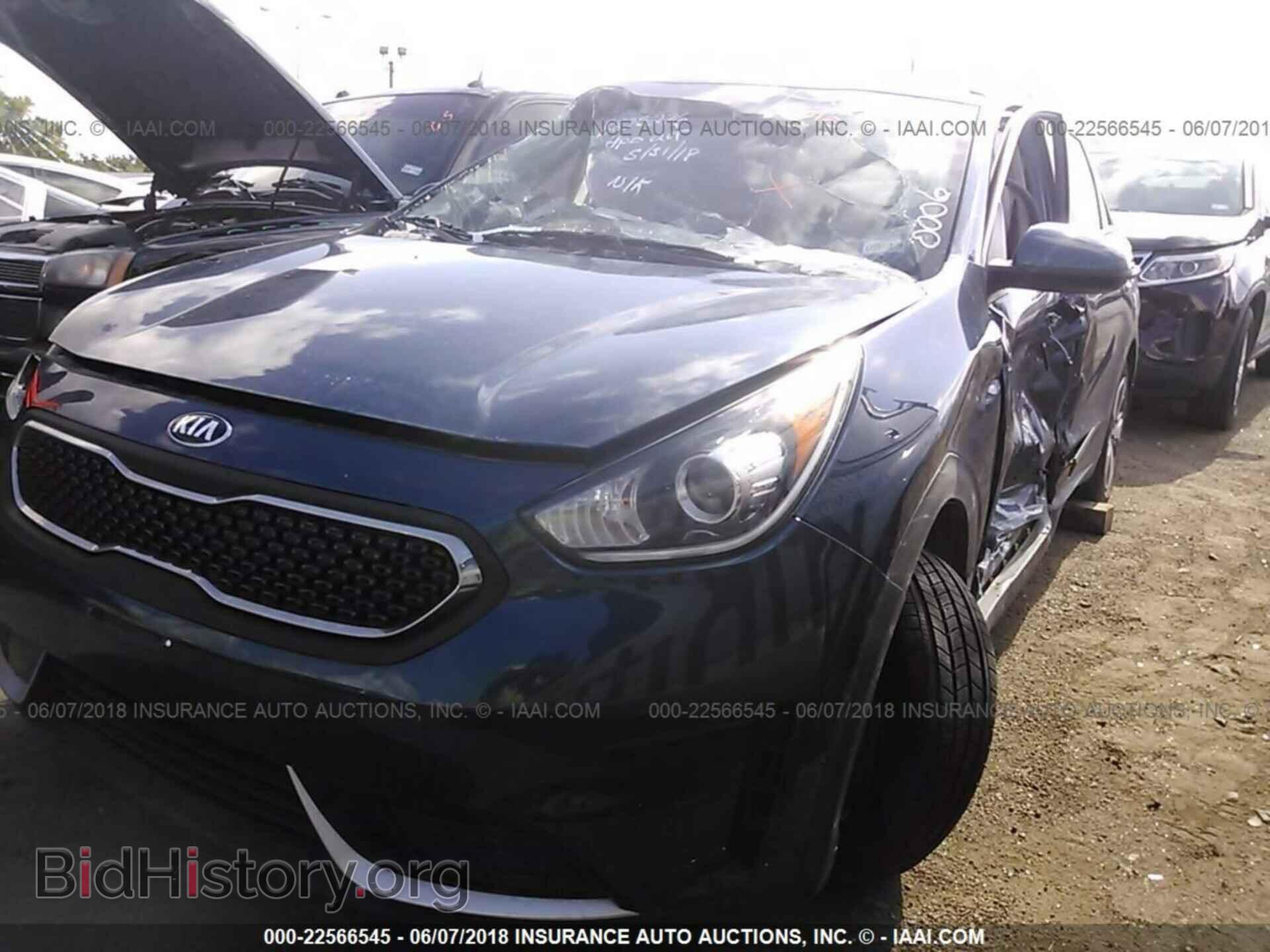 2017 Kia Niro - VIN: KNDCB3LC2H5090006 - Фото 2