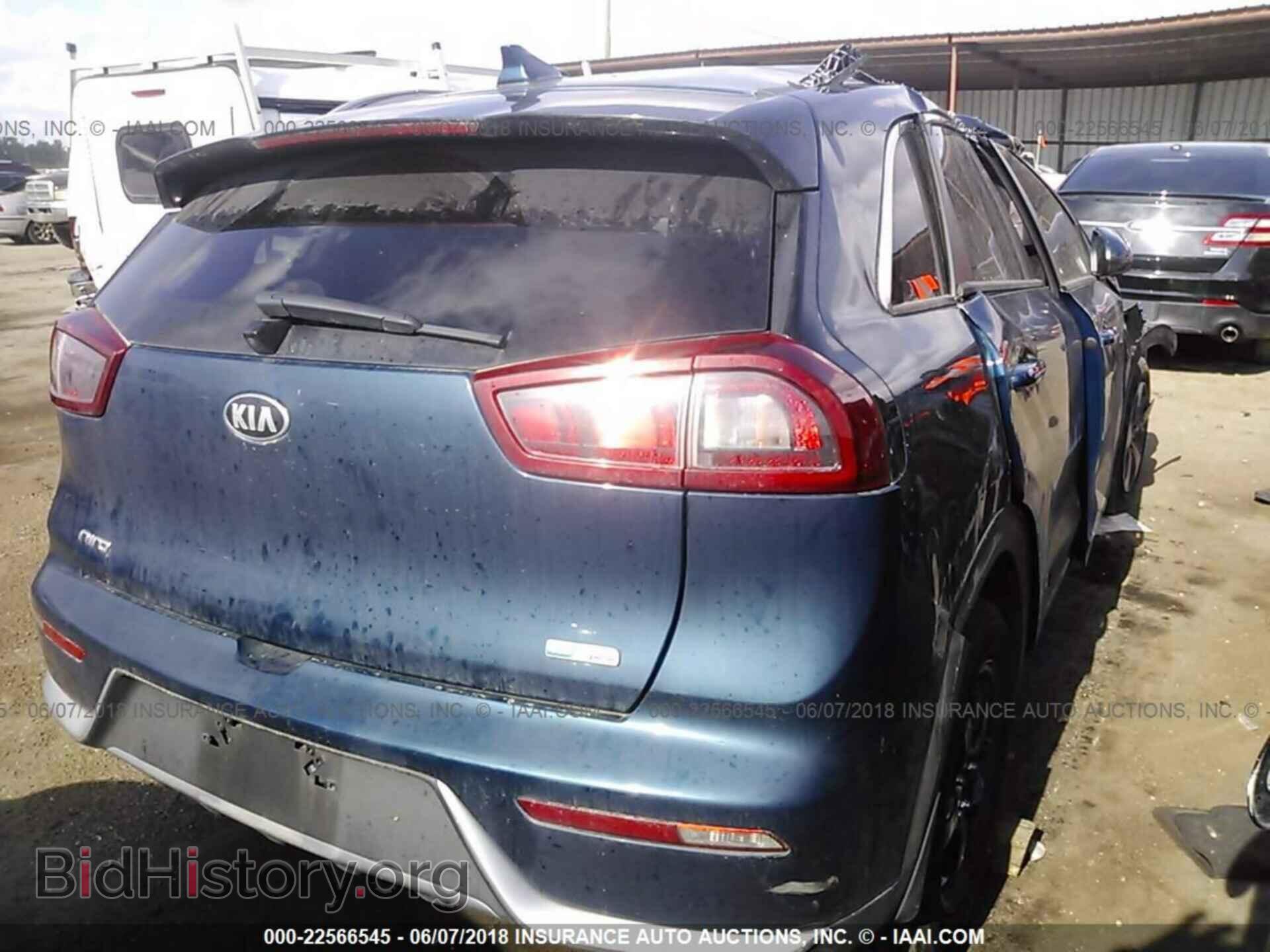 2017 Kia Niro - VIN: KNDCB3LC2H5090006 - Фото 4