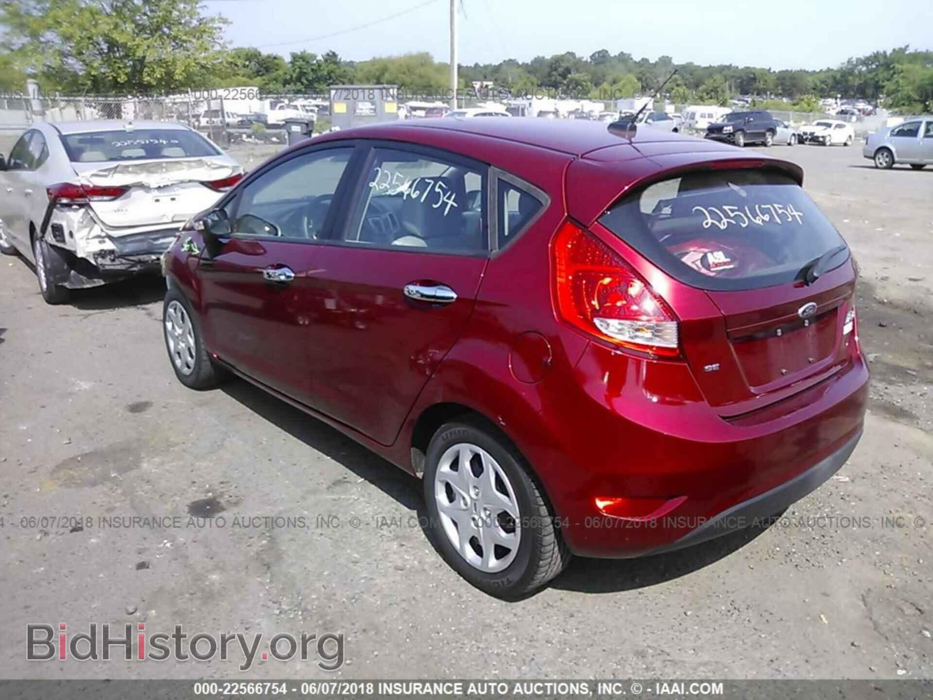 2013 Ford Fiesta - VIN: 3FADP4EJ3DM224281 - Photo 3