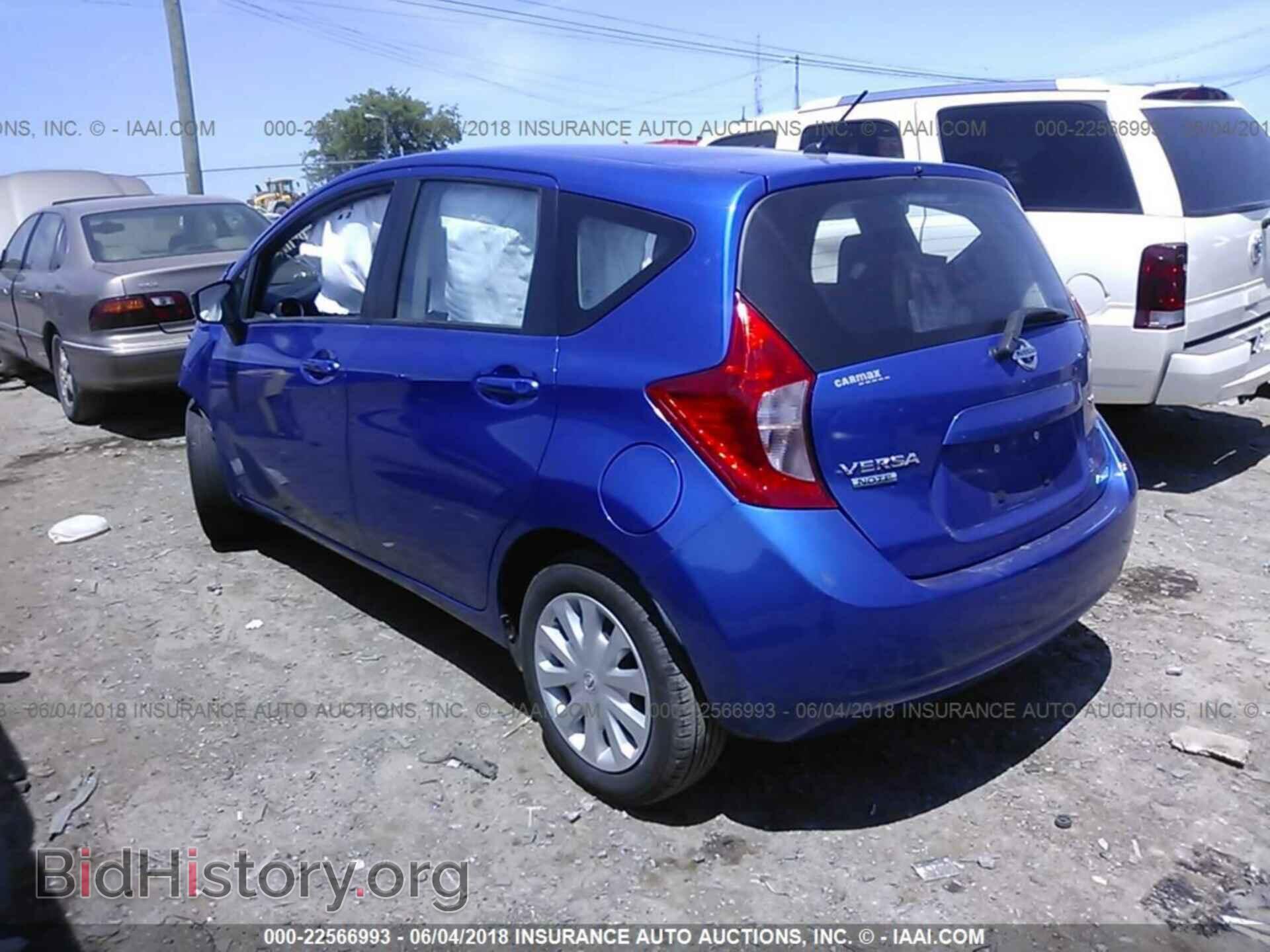 2015 Nissan Versa note - VIN: 3N1CE2CPXFL402478 - Photo 3