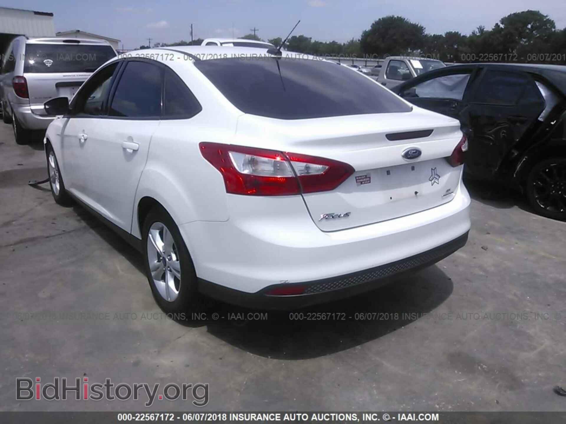 2014 Ford Focus - VIN: 1FADP3F26EL241449 - Photo 3